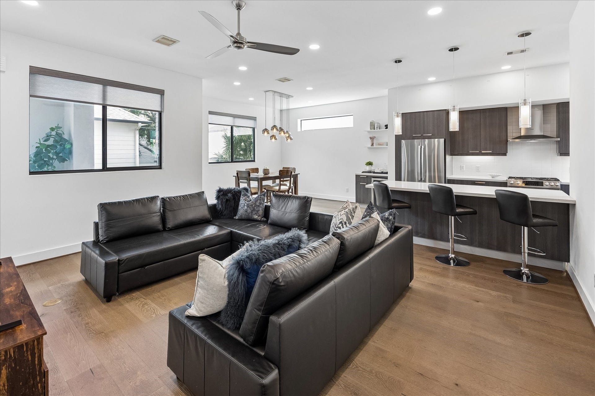 607 W Polk Street, #C, Houston, TX 77019 607 W Polk Street, #C, Houston, TX 77019