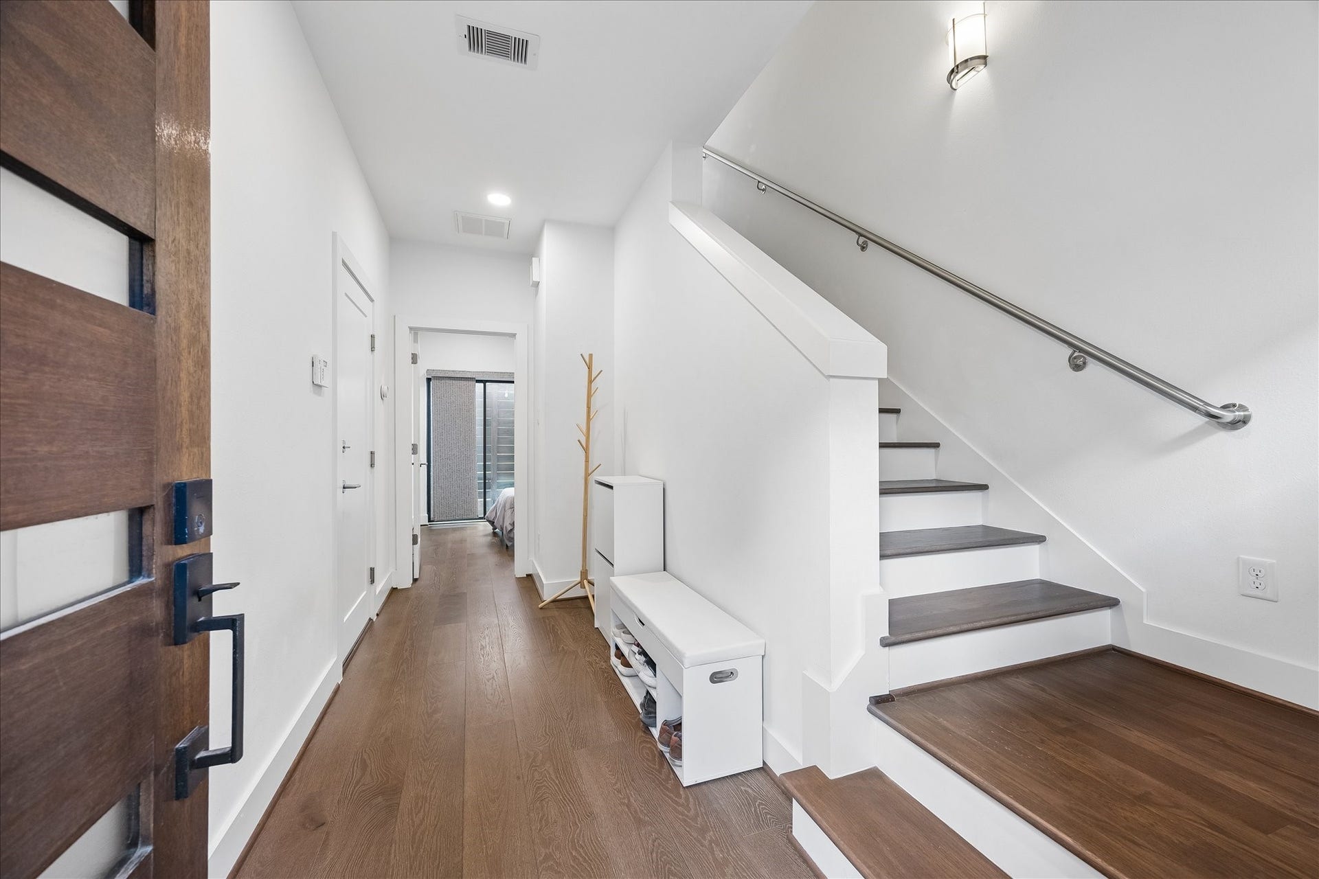 607 W Polk Street, #C, Houston, TX 77019 607 W Polk Street, #C, Houston, TX 77019