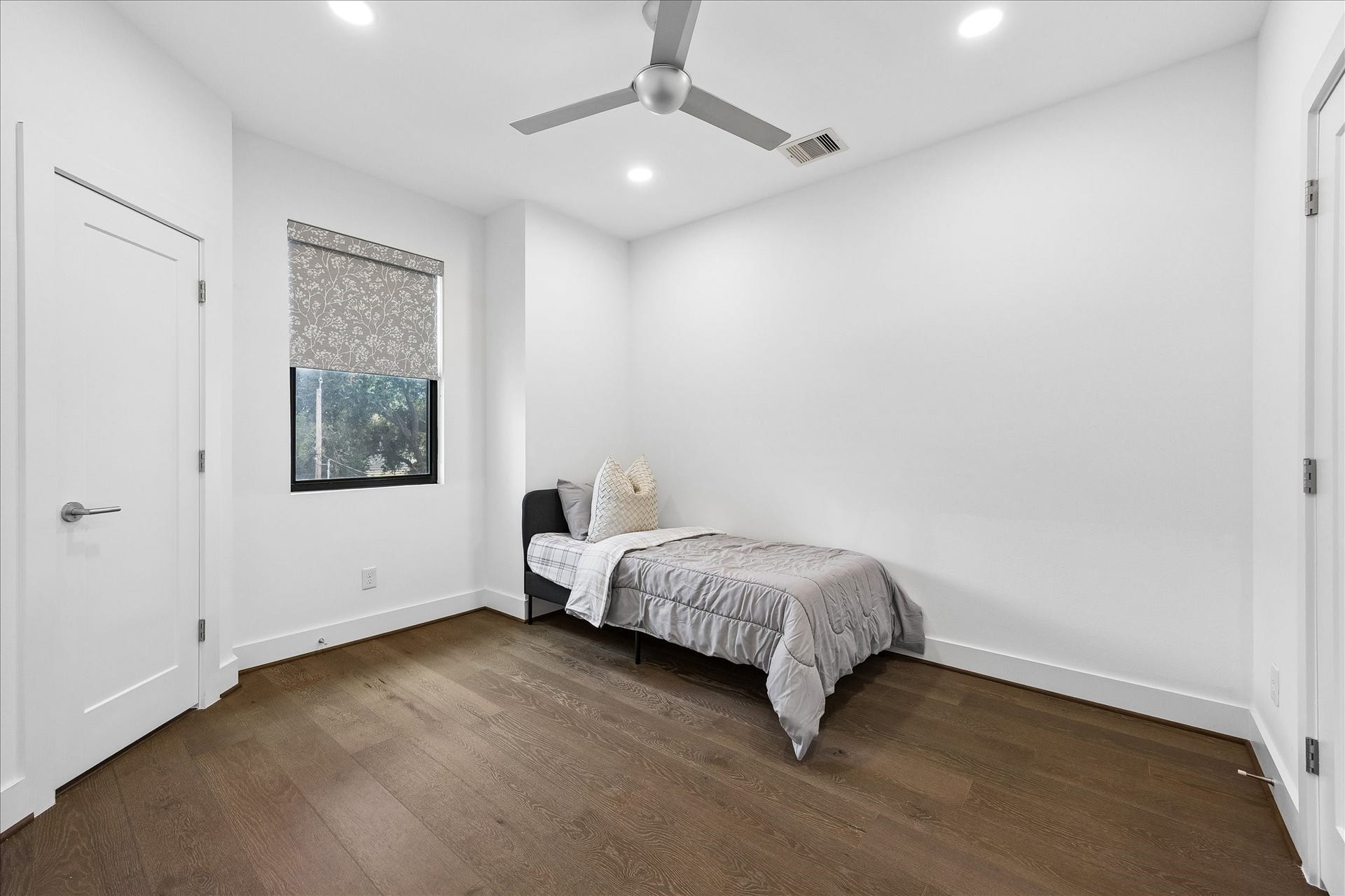 607 W Polk Street, #C, Houston, TX 77019 607 W Polk Street, #C, Houston, TX 77019