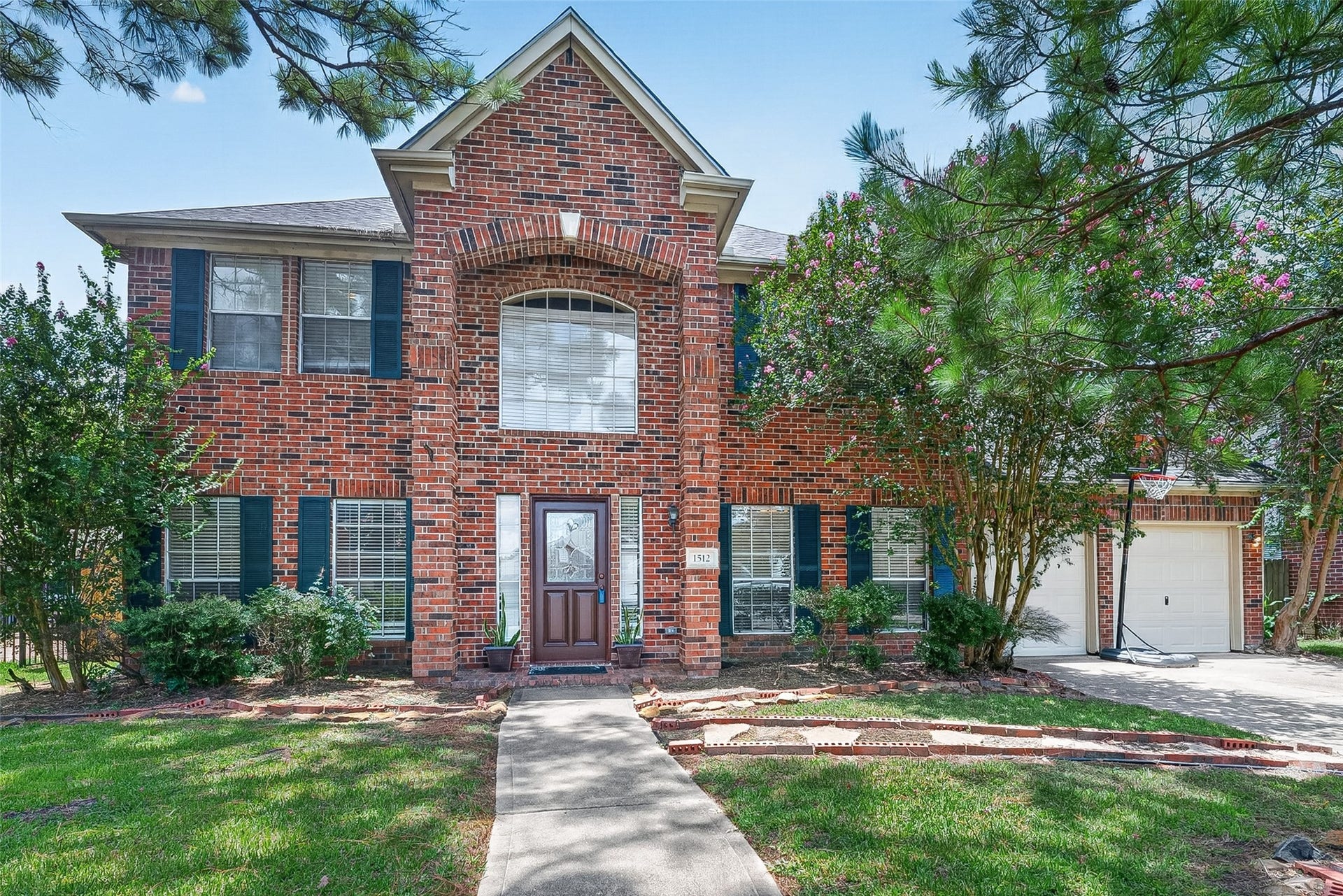 1512 Pine Grove Lane, Pearland, TX 77581 1512 Pine Grove Lane, Pearland, TX 77581