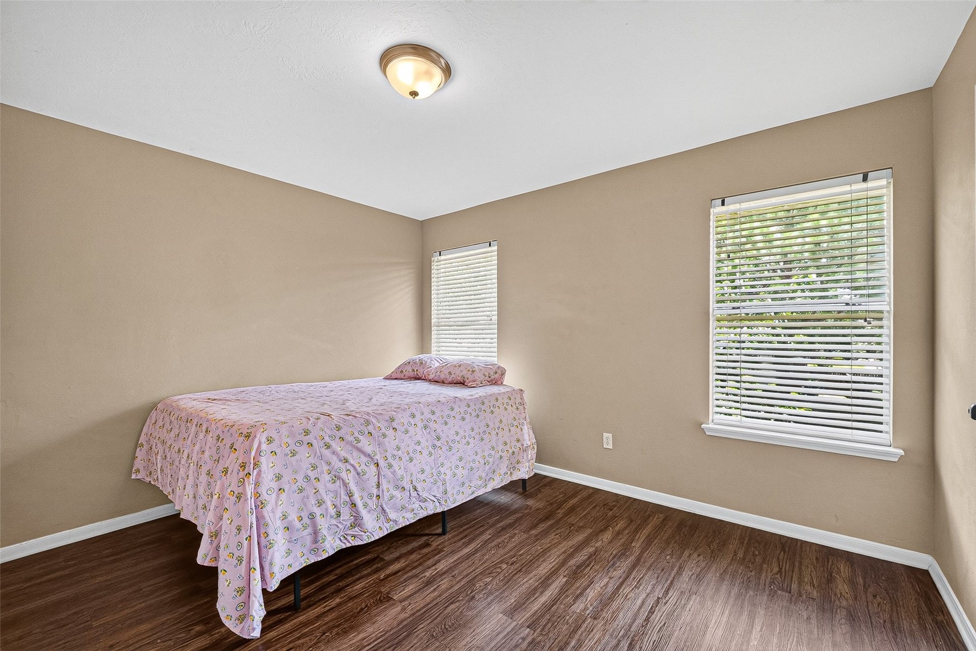 1512 Pine Grove Lane, Pearland, TX 77581 3rd Bedroom