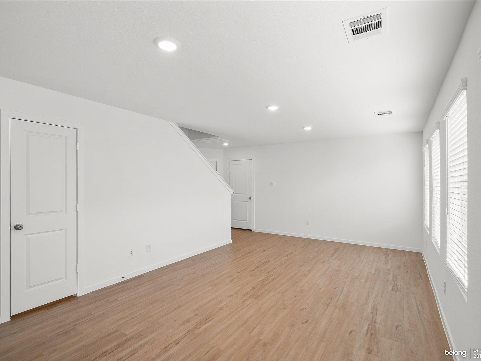3167 Savannah Rose Drive, Angleton, TX 77515 3167 Savannah Rose Drive, Angleton, TX 77515