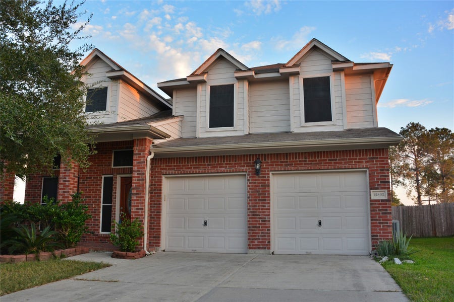 Property photo for 12802 Mills Trail Lane, Houston, TX