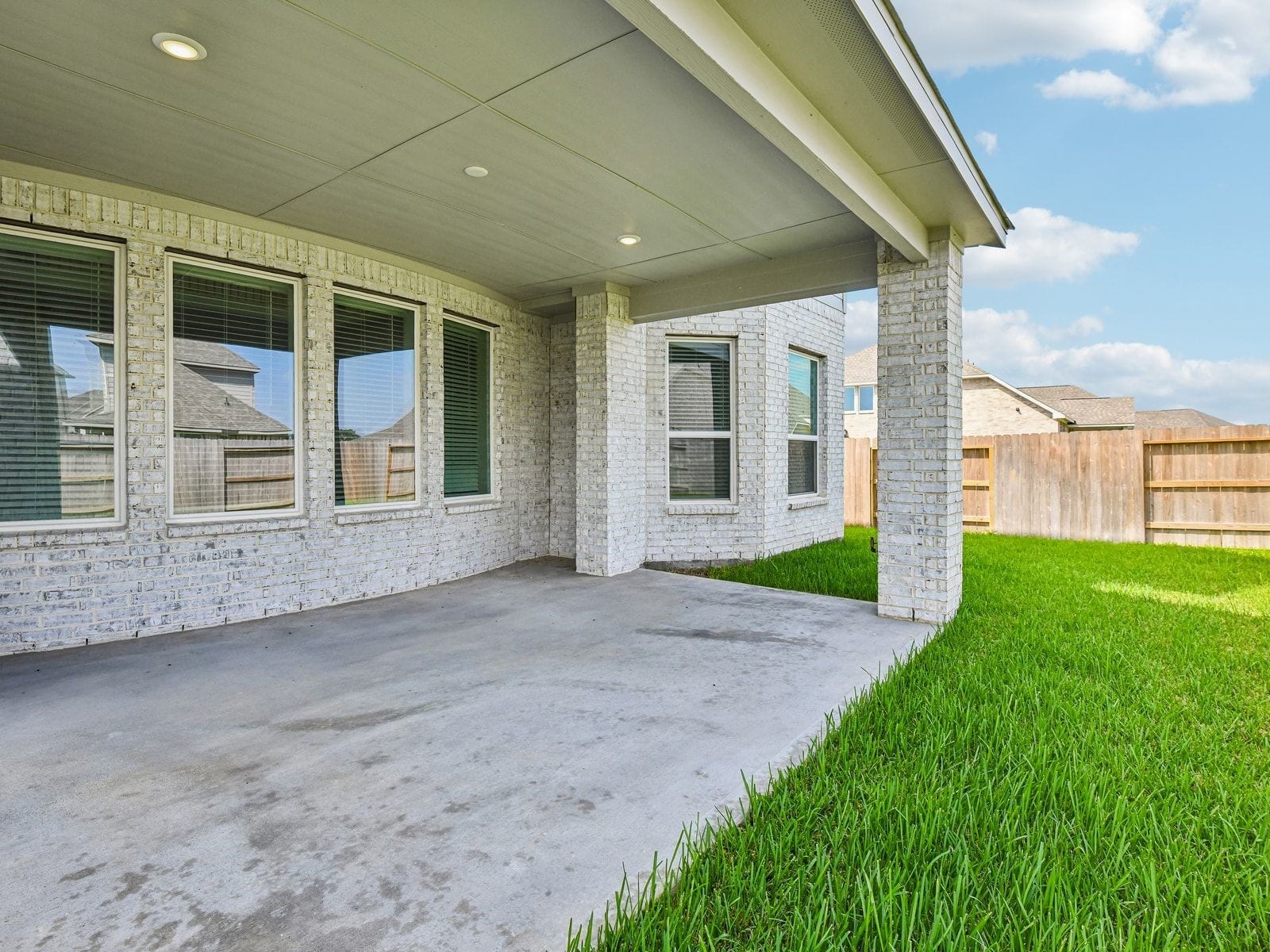 5225 Great Oaks Drive, Pearland, TX 77584 5225 Great Oaks Drive, Pearland, TX 77584