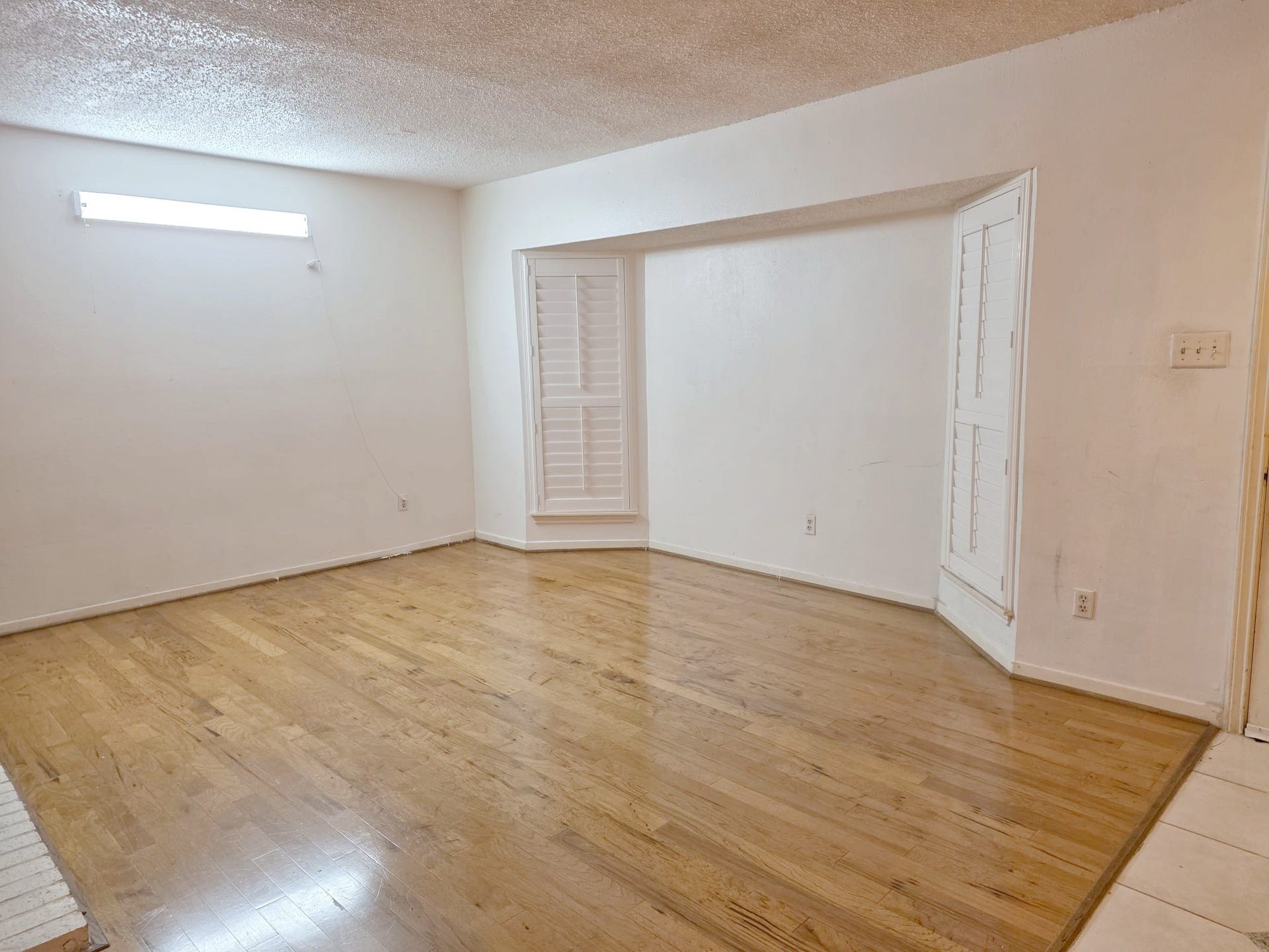 2060 Augusta Dr 3/7, Houston, TX 77057 2060 Augusta Dr 3/7, Houston, TX 77057