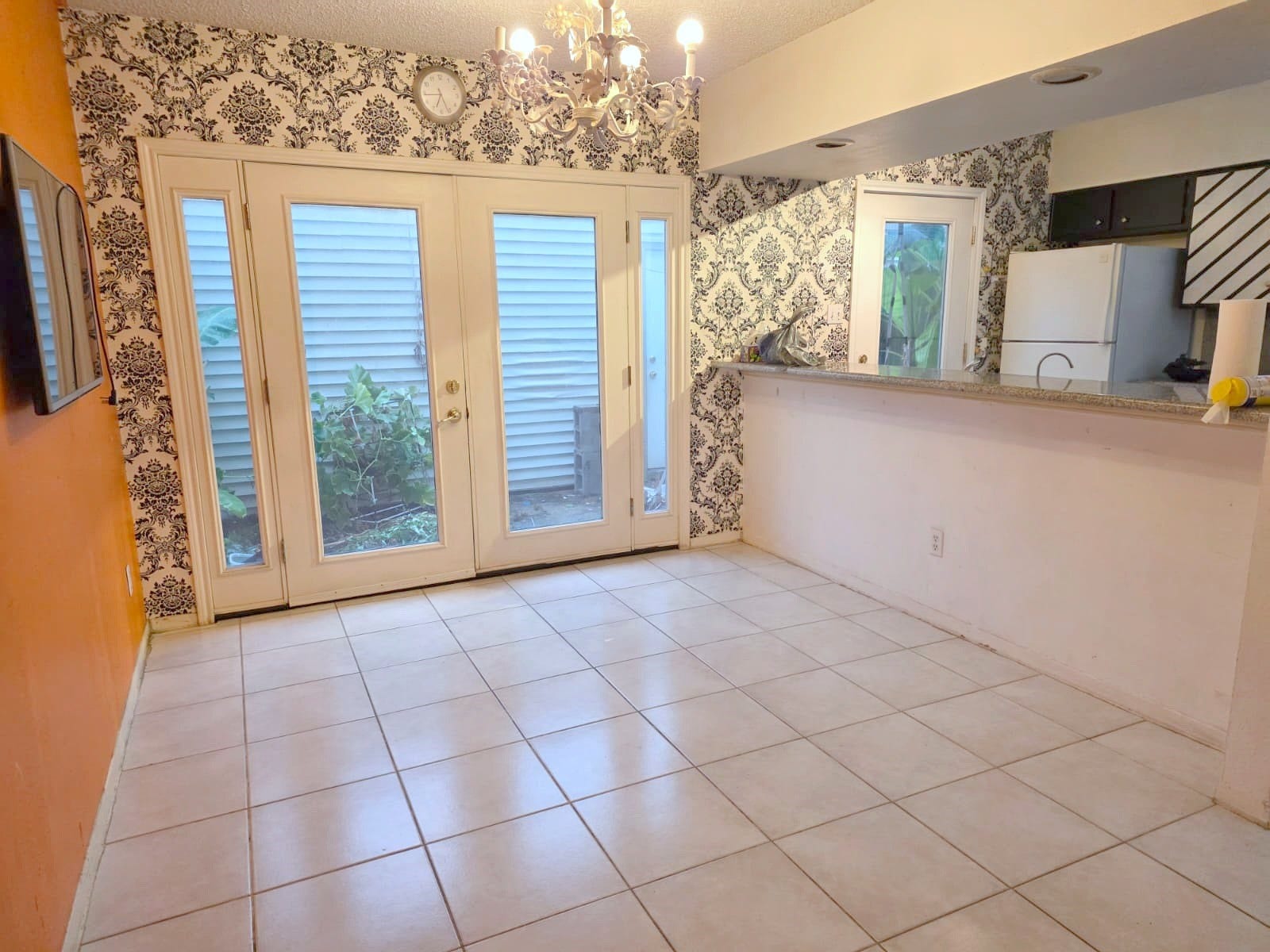 2060 Augusta Dr 3/7, Houston, TX 77057 2060 Augusta Dr 3/7, Houston, TX 77057