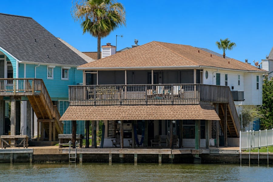 Property photo for 238 Bamaku Bend, Tiki Island, TX