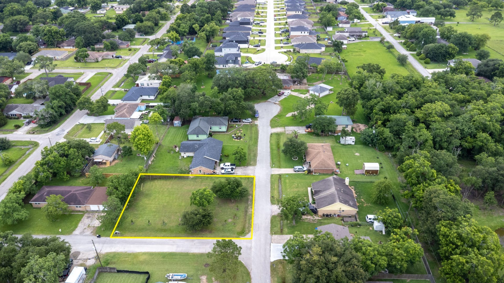 Lot 28 Smith Drive, Hitchcock, TX 77563 Lot 28 Smith Drive, Hitchcock, TX 77563