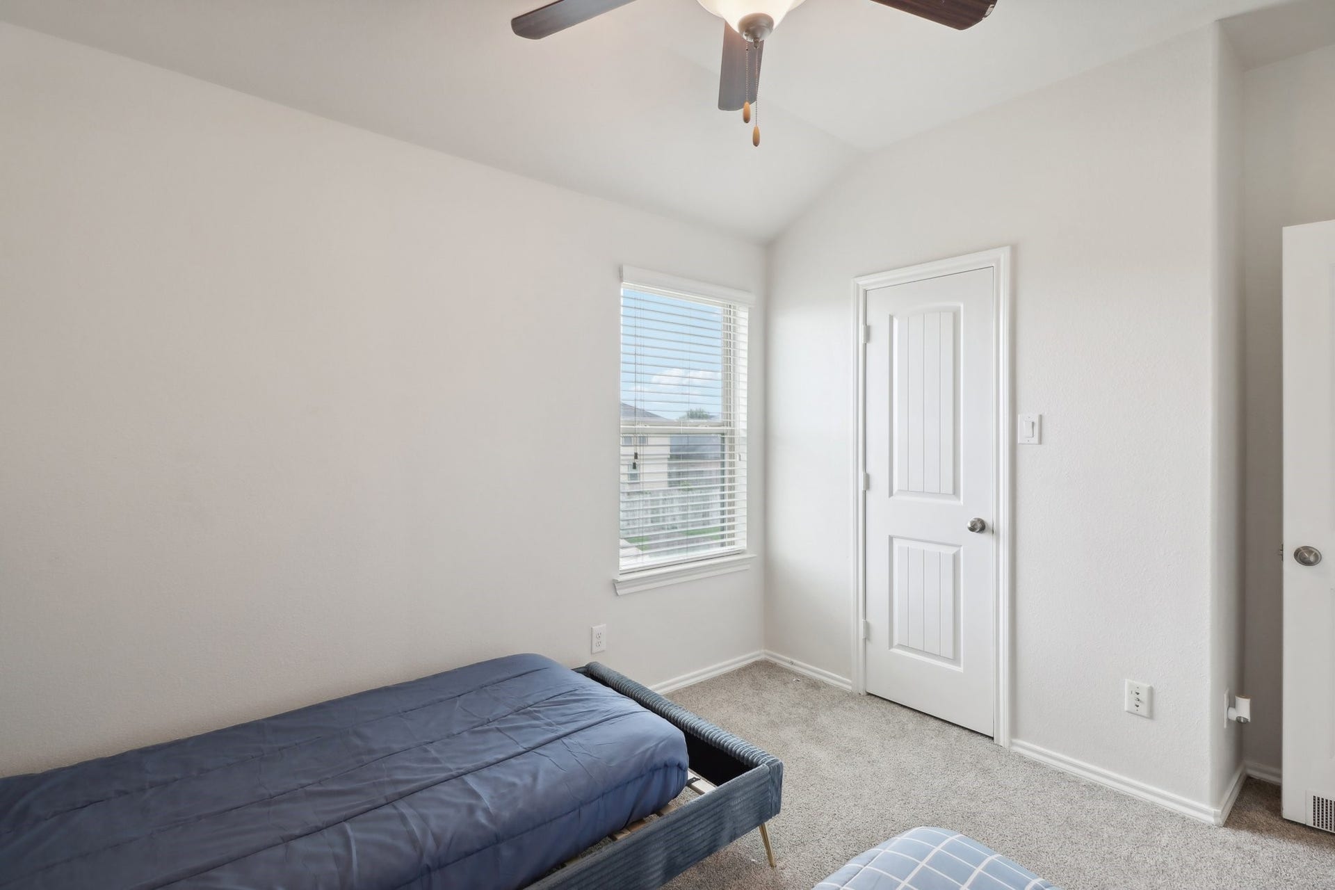 1827 Acorn Glen Trail, Fresno, TX 77545 1827 Acorn Glen Trail, Fresno, TX 77545