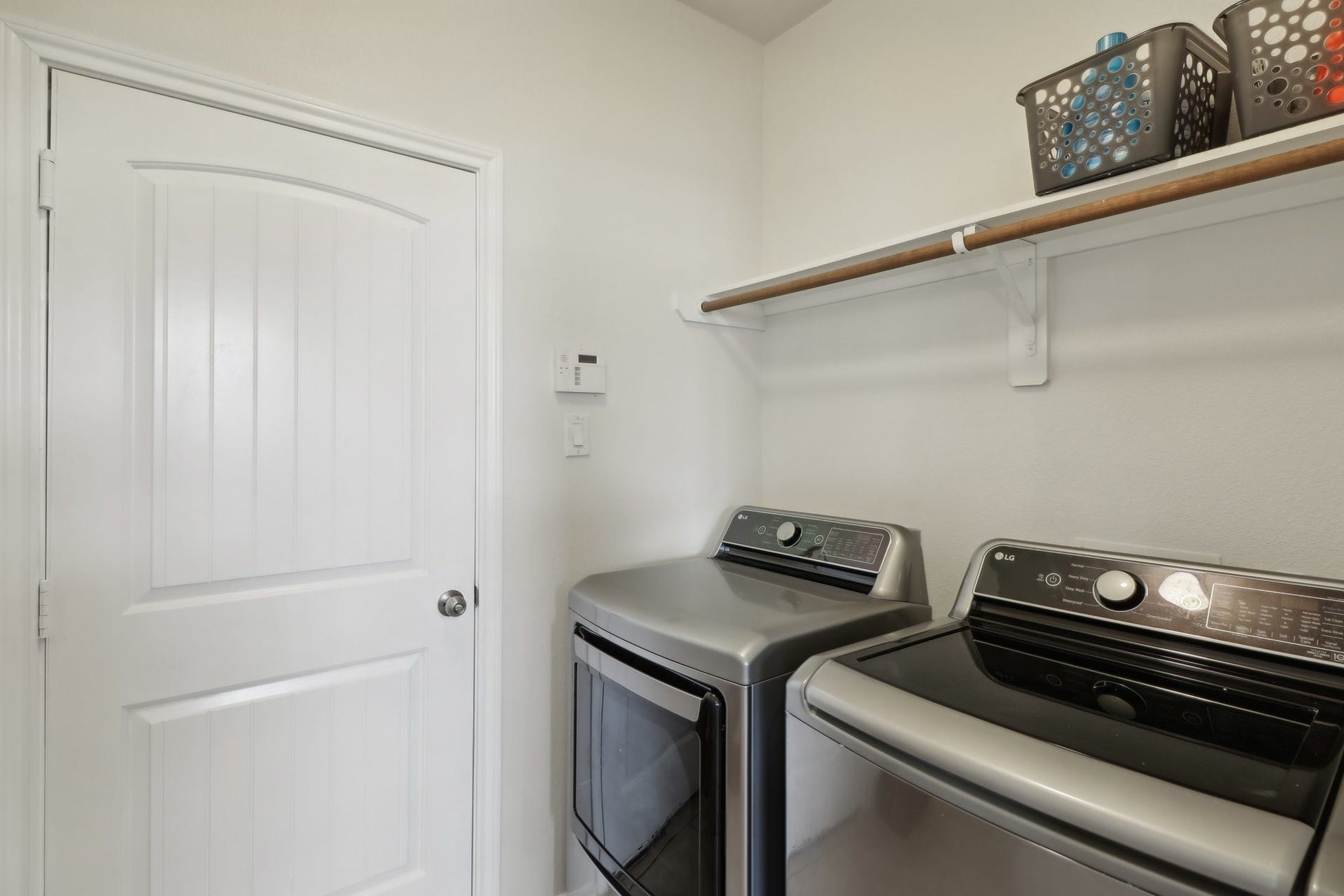 1827 Acorn Glen Trail, Fresno, TX 77545 1827 Acorn Glen Trail, Fresno, TX 77545
