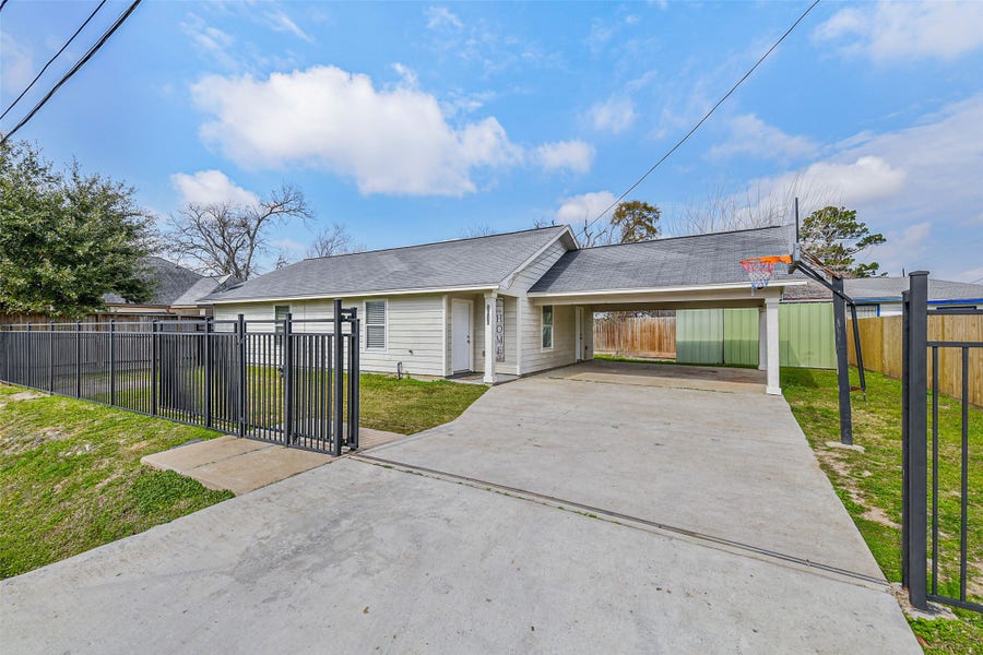Property photo for 1010 Jeff Street, Houston, TX
