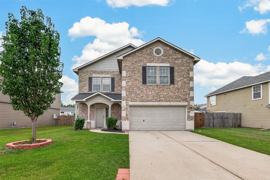 Property photo for 7715 Greenwood Point Drive, Cypress, TX