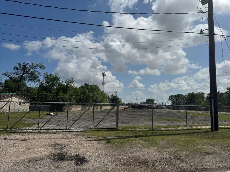 Property photo for 16942 Avenue B, Channelview, TX