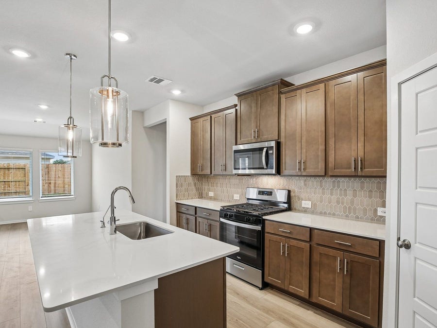 Property photo for 6013 Palmetto Bluff Trail, Pearland, TX