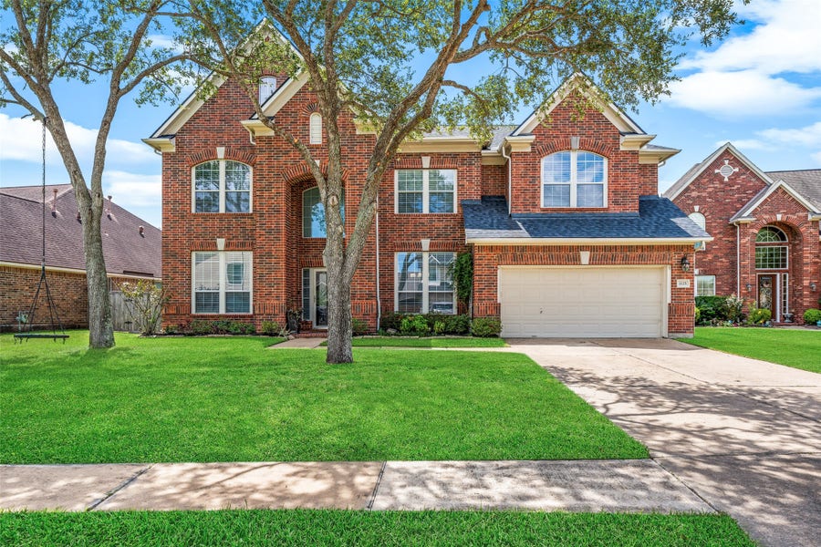 Property photo for 1125 Shady Knoll, League City, TX