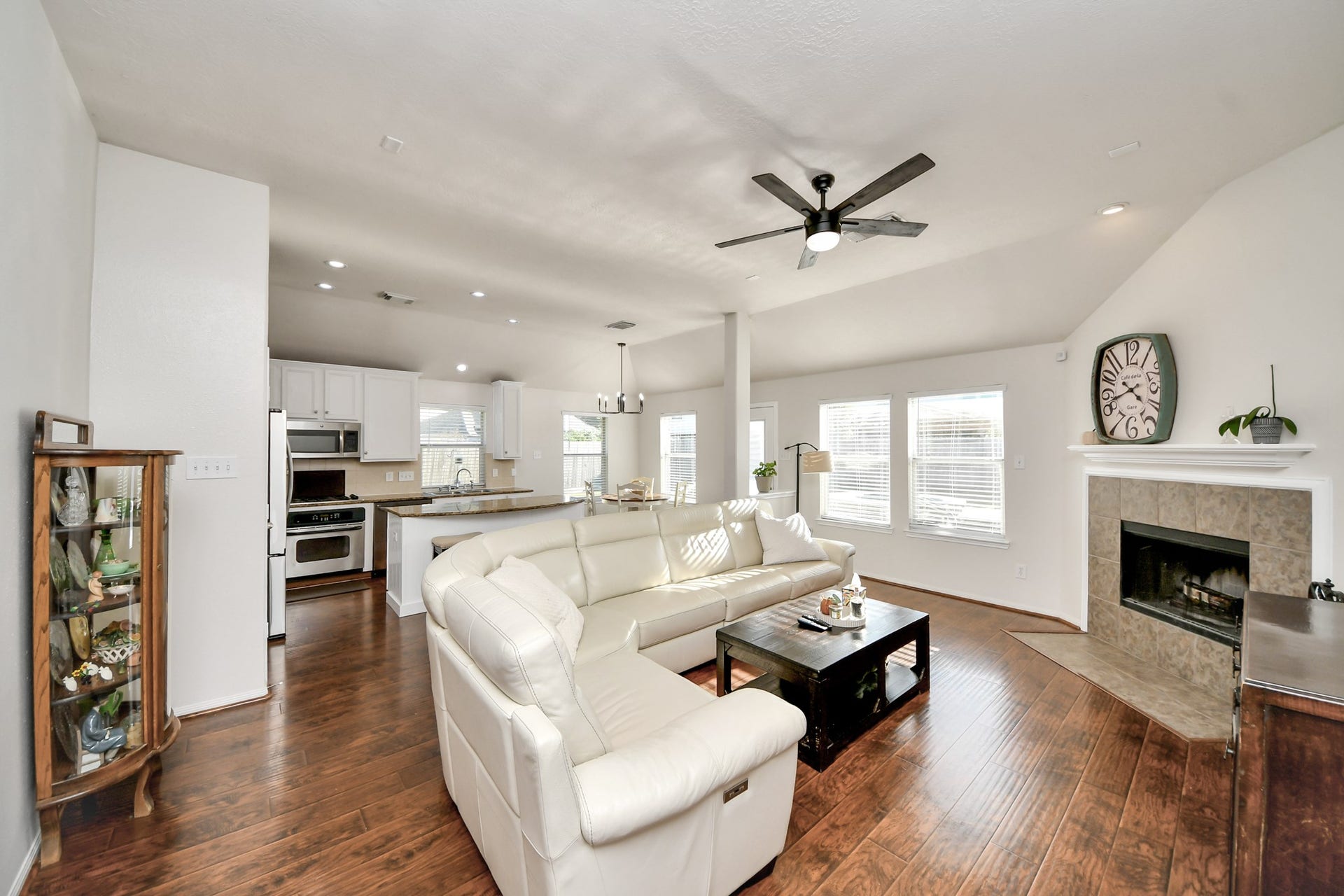 13008 Balsam Lake Court, Pearland, TX 77584 13008 Balsam Lake Court, Pearland, TX 77584