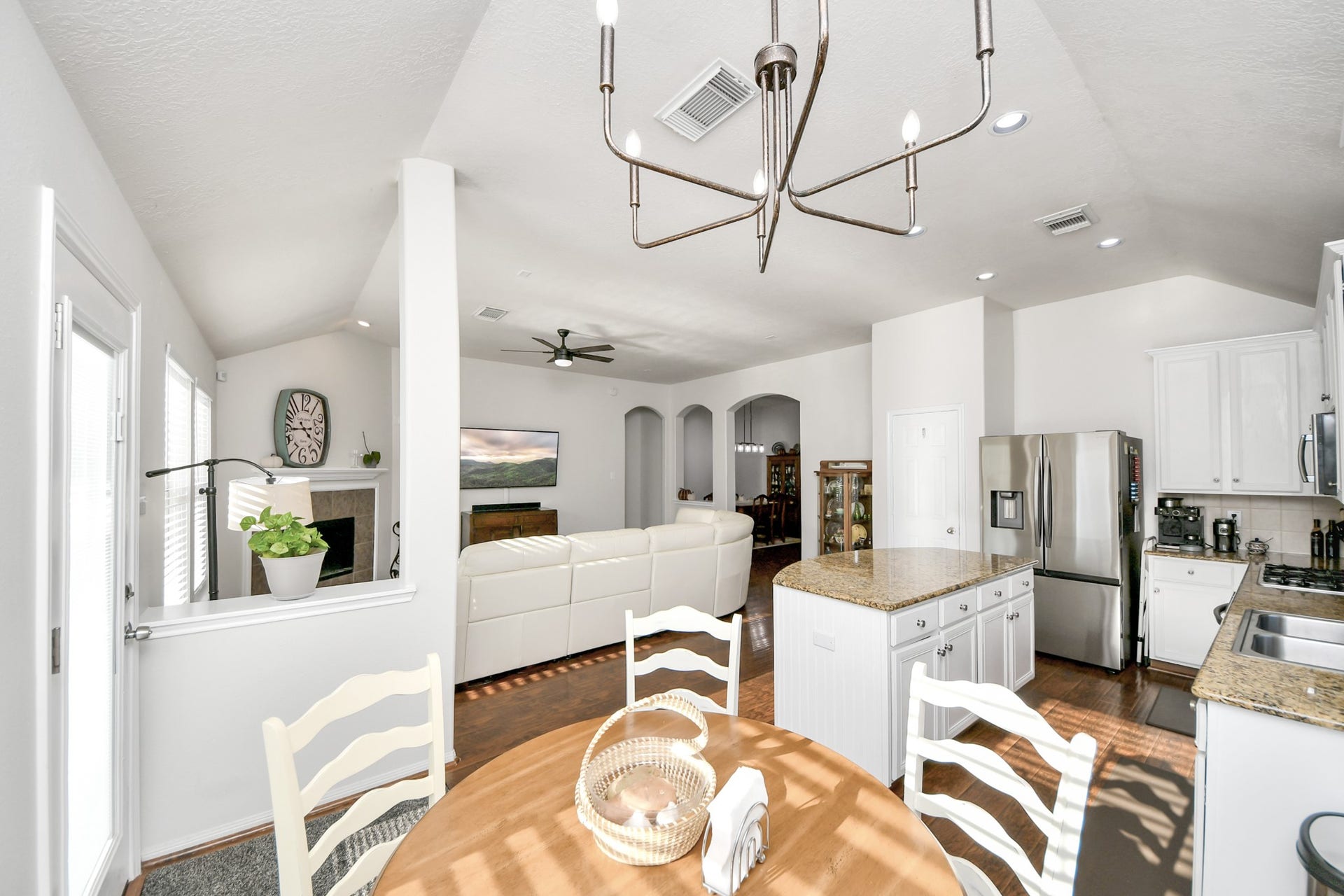 13008 Balsam Lake Court, Pearland, TX 77584 13008 Balsam Lake Court, Pearland, TX 77584