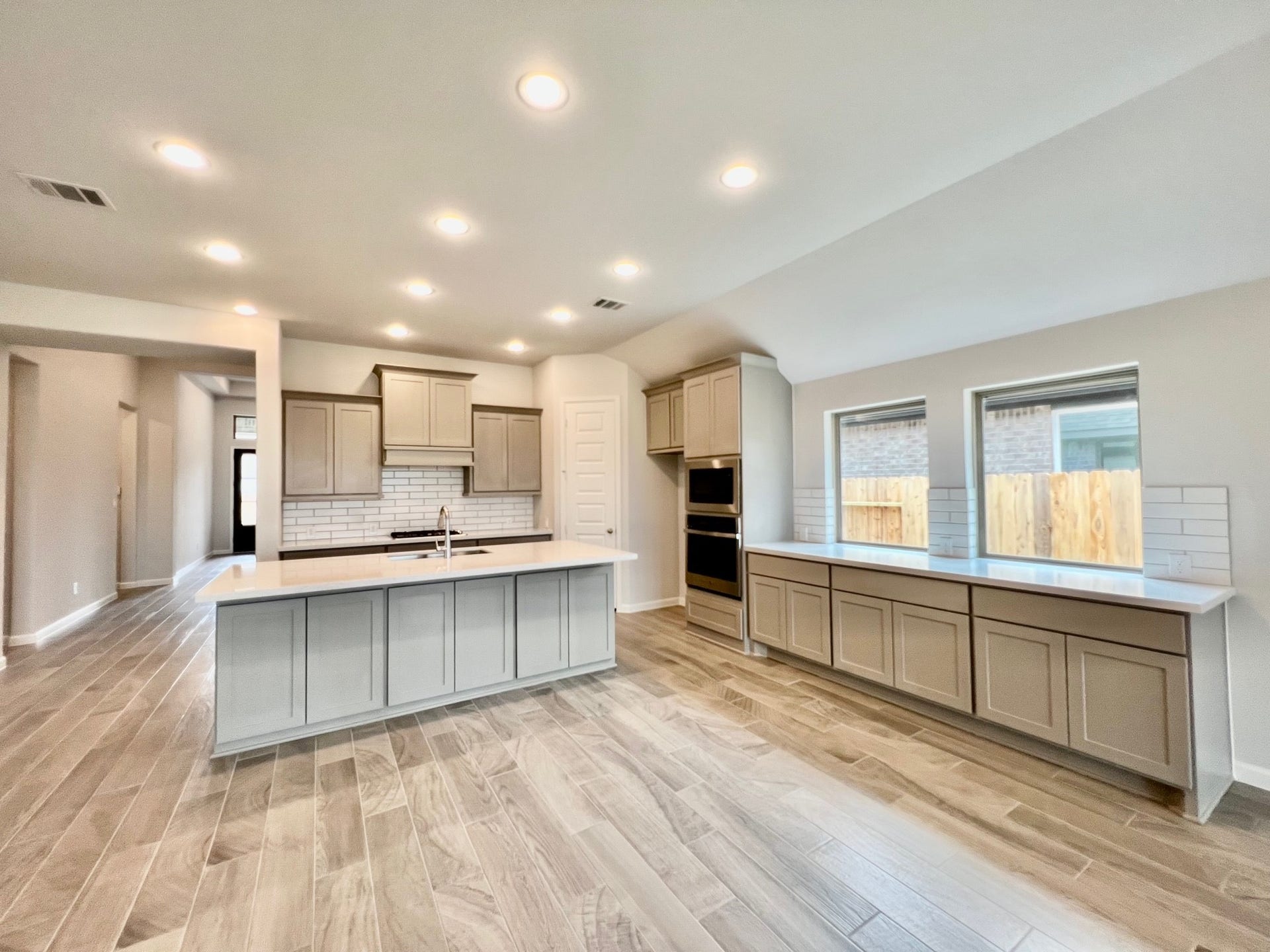 1351 Park Path Drive, Missouri City, TX 77459 1351 Park Path Drive, Missouri City, TX 77459