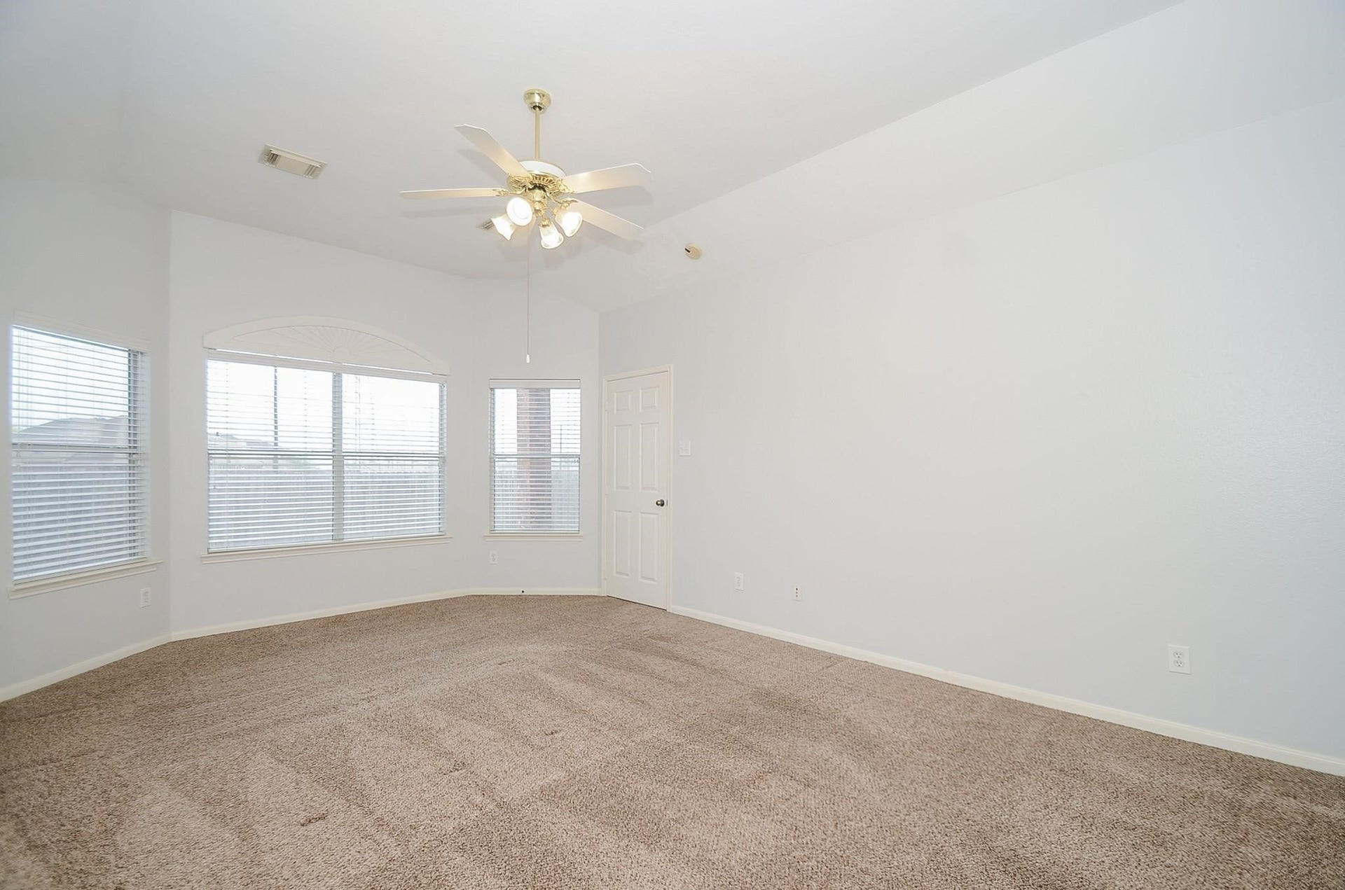 10002 Pine Flats Drive, Houston, TX 77095 10002 Pine Flats Drive, Houston, TX 77095
