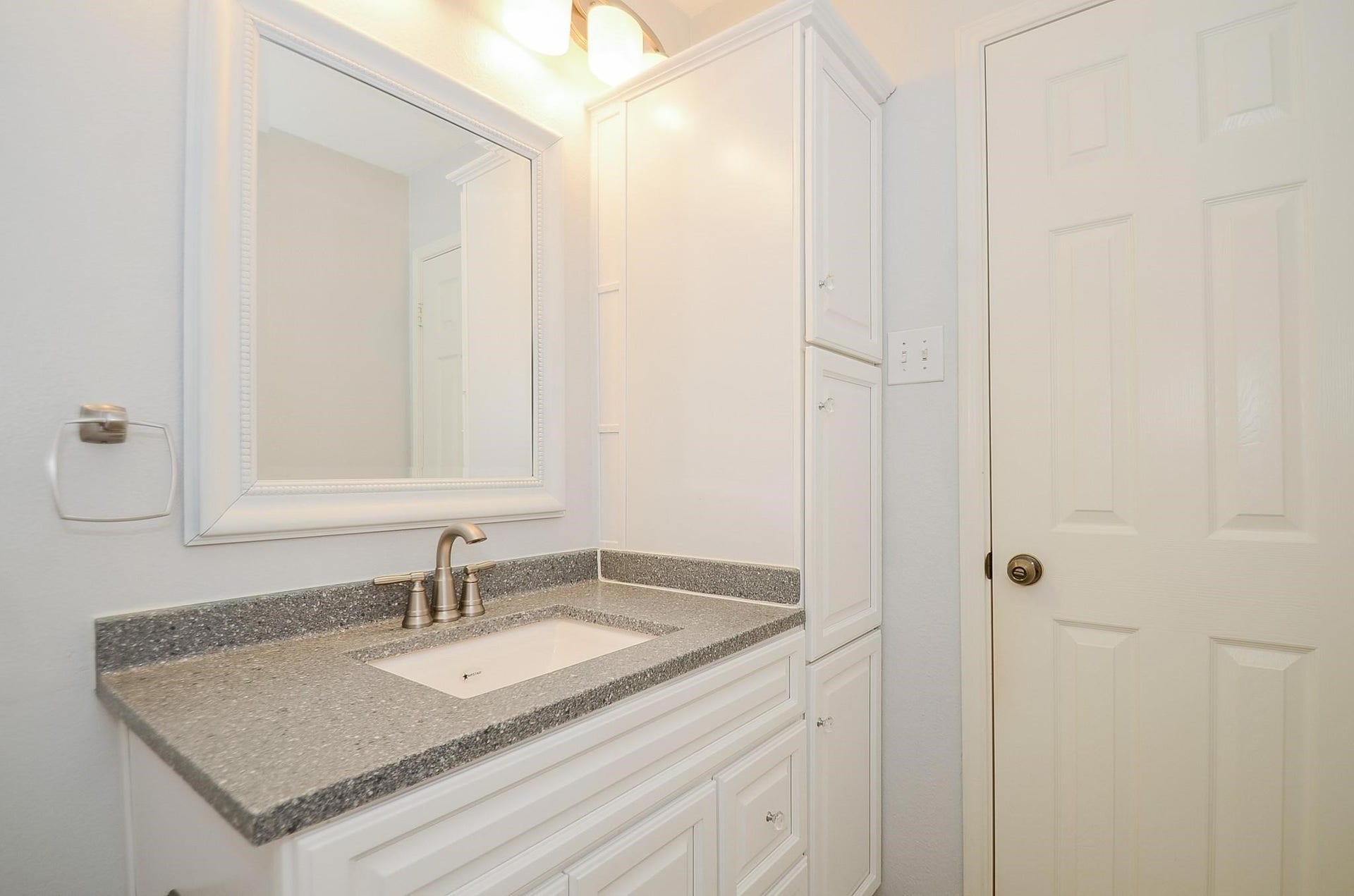 10002 Pine Flats Drive, Houston, TX 77095 10002 Pine Flats Drive, Houston, TX 77095