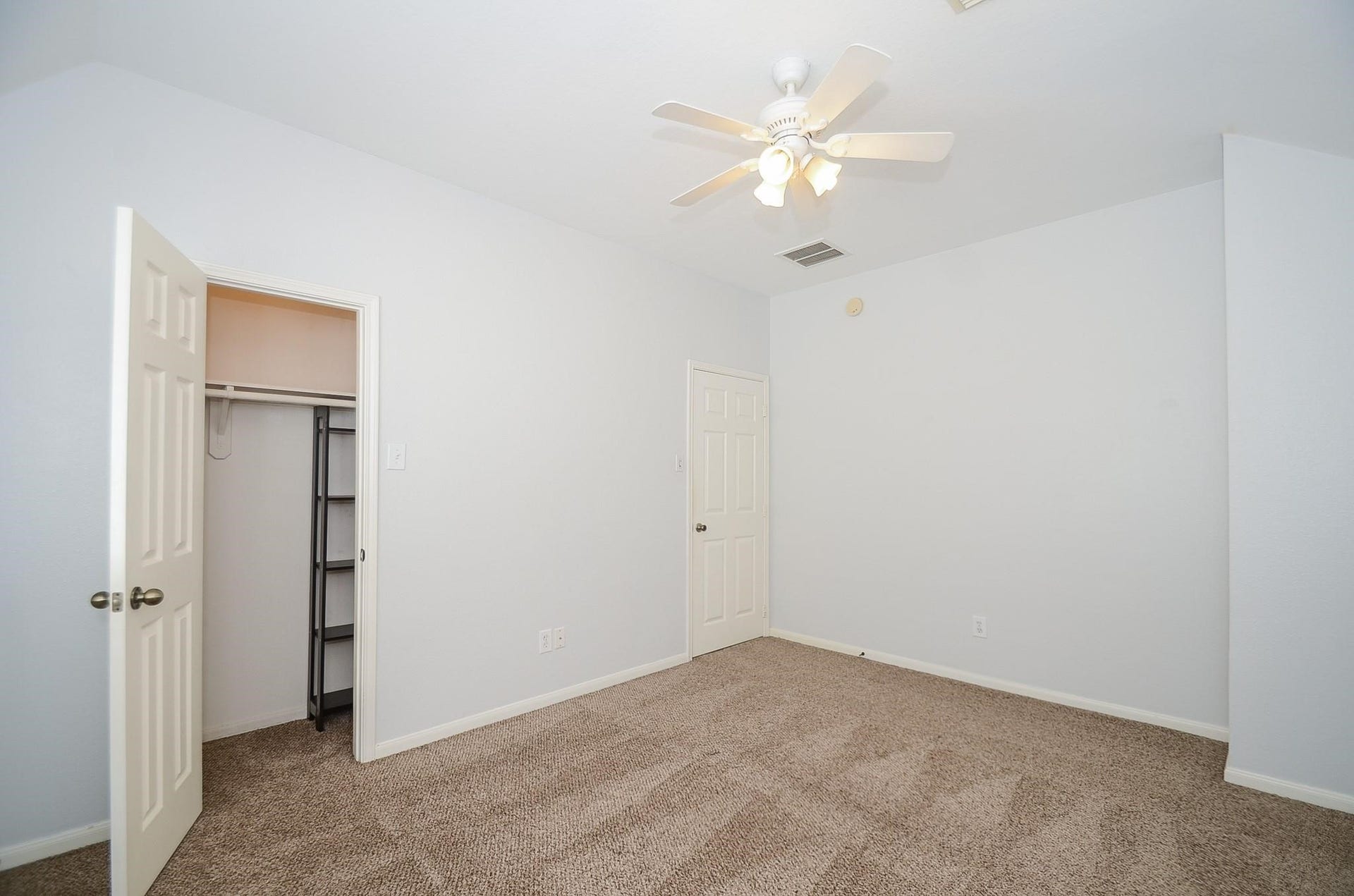 10002 Pine Flats Drive, Houston, TX 77095 10002 Pine Flats Drive, Houston, TX 77095