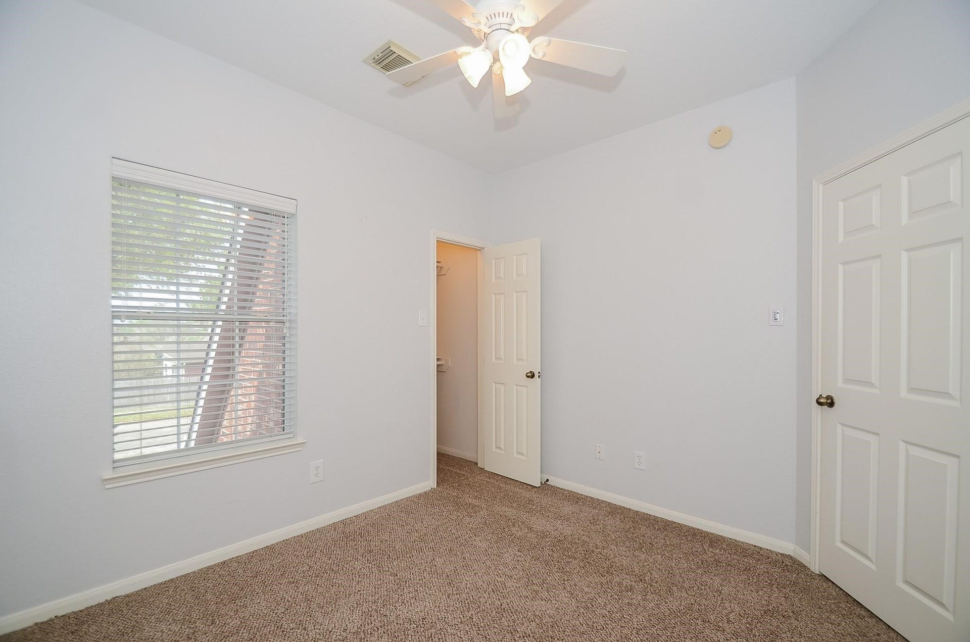 10002 Pine Flats Drive, Houston, TX 77095 10002 Pine Flats Drive, Houston, TX 77095
