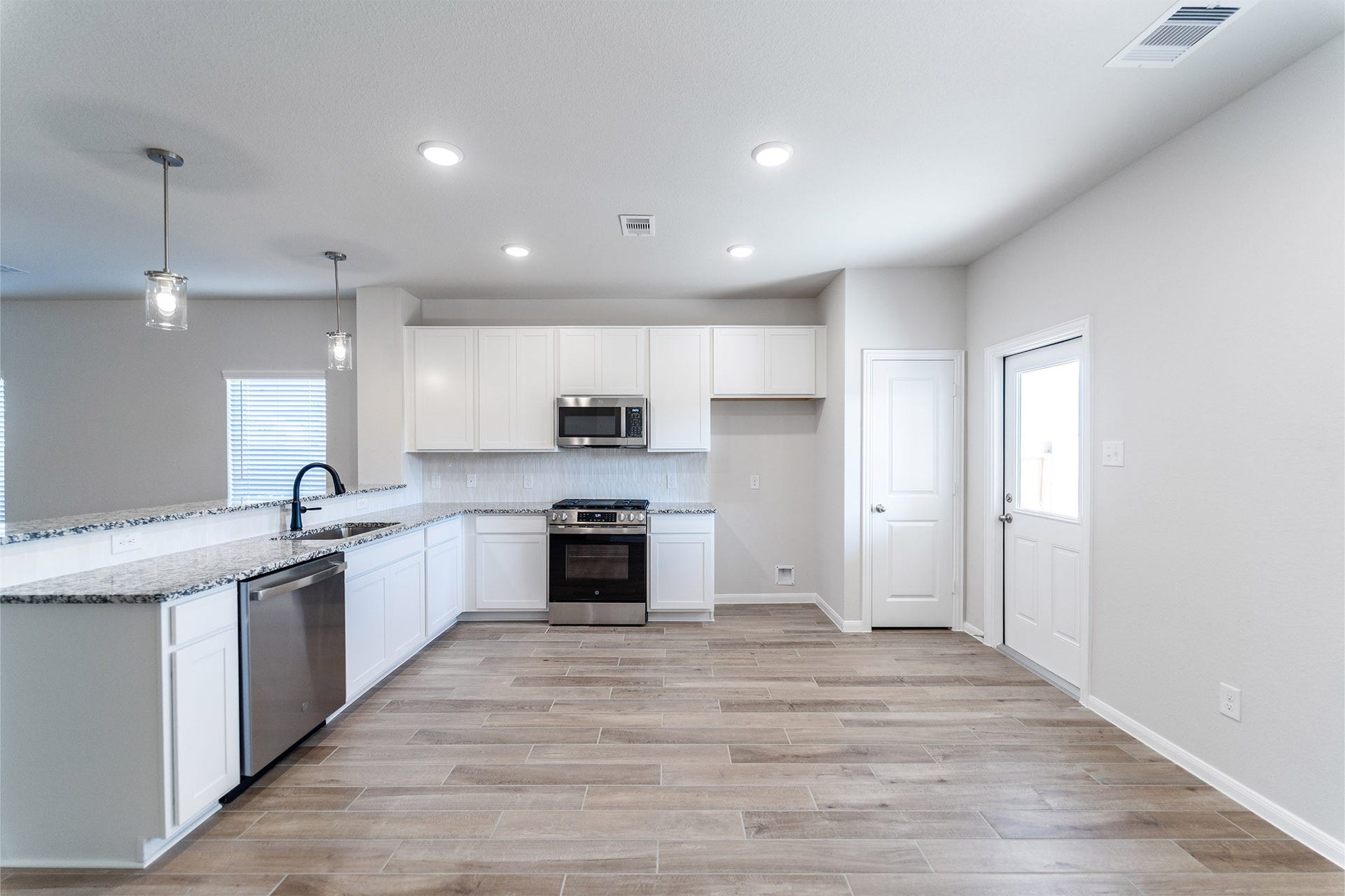 14511 Lunan Drive, Texas City, TX 77568 14511 Lunan Drive, Texas City, TX 77568