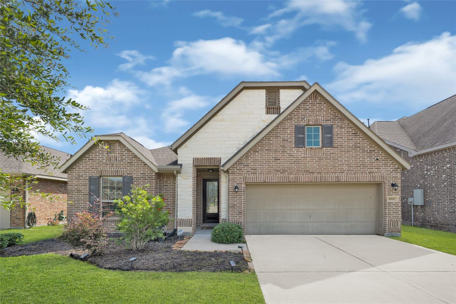 Property photo for 2827 Dry Creek Drive, Missouri City, TX