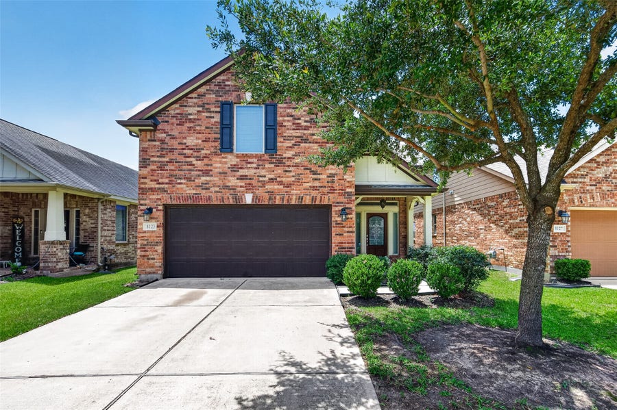 Property photo for 8123 Aleppo Pine Ln, Cypress, TX