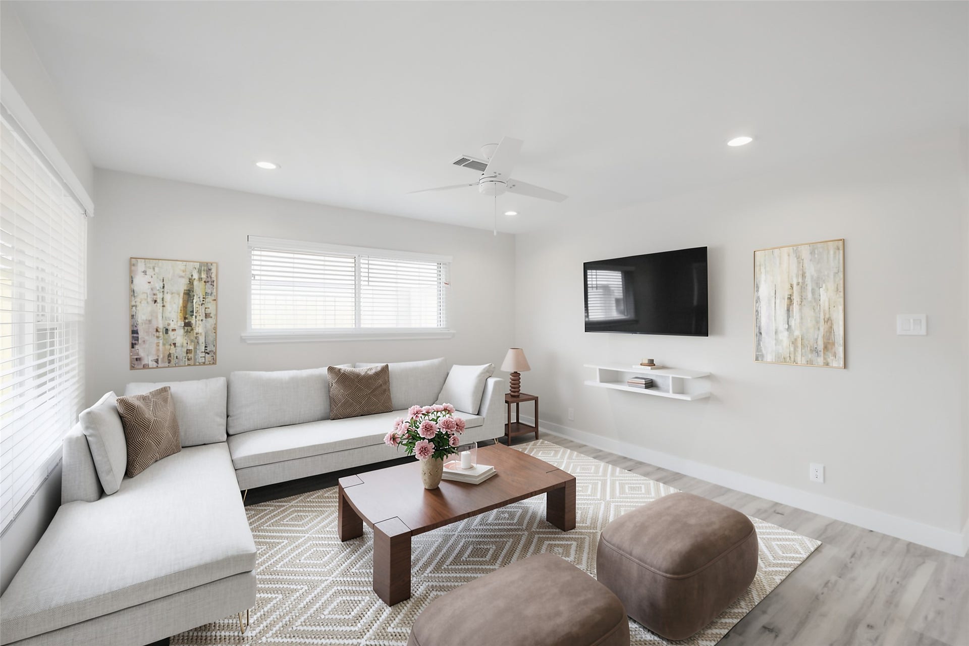 1710 Willowby Drive, Houston, TX 77008 *Virtually Staged* Secondary view of the living room shows the iopen concept.