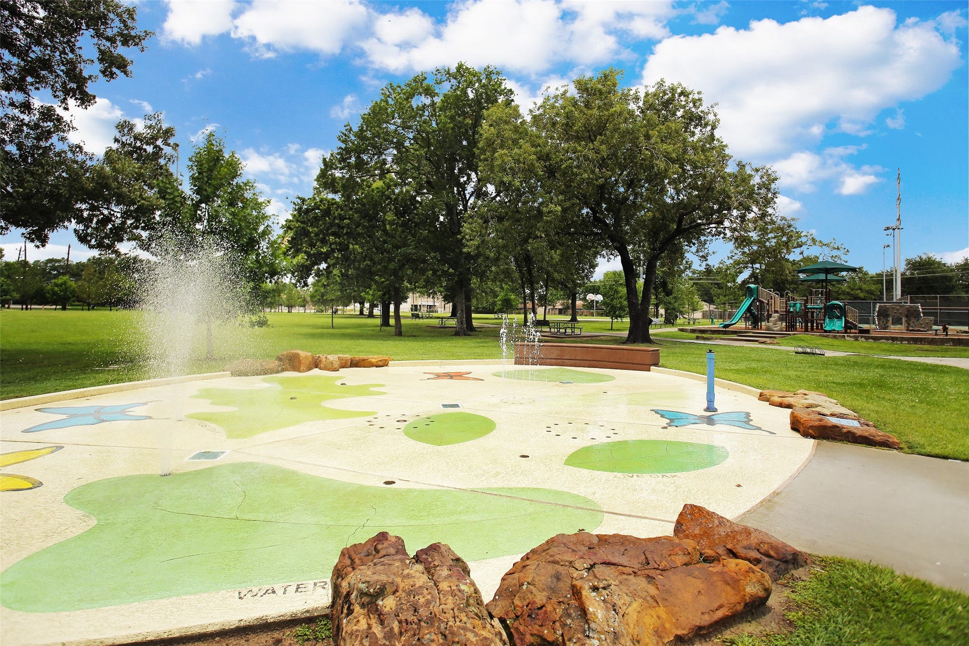 1710 Willowby Drive, Houston, TX 77008 Area playground-park.