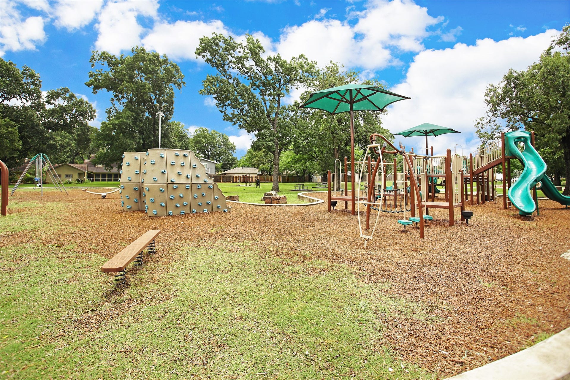1710 Willowby Drive, Houston, TX 77008 Area playground-park