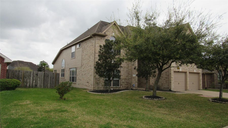 Property photo for 17615 Belwood Park Lane, Cypress, TX