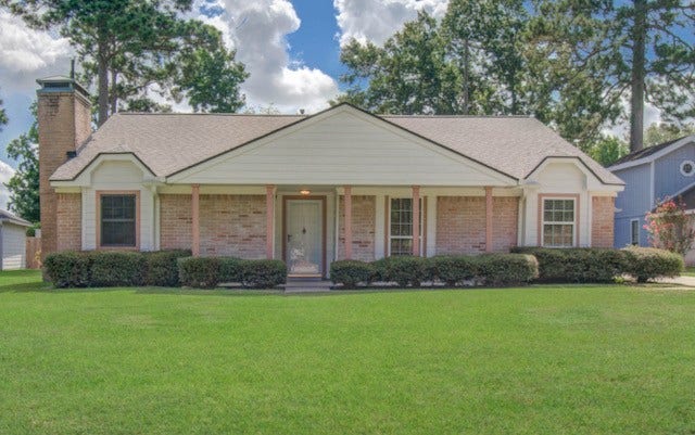 Property photo for 28706 Savannah Drive, Shenandoah, TX