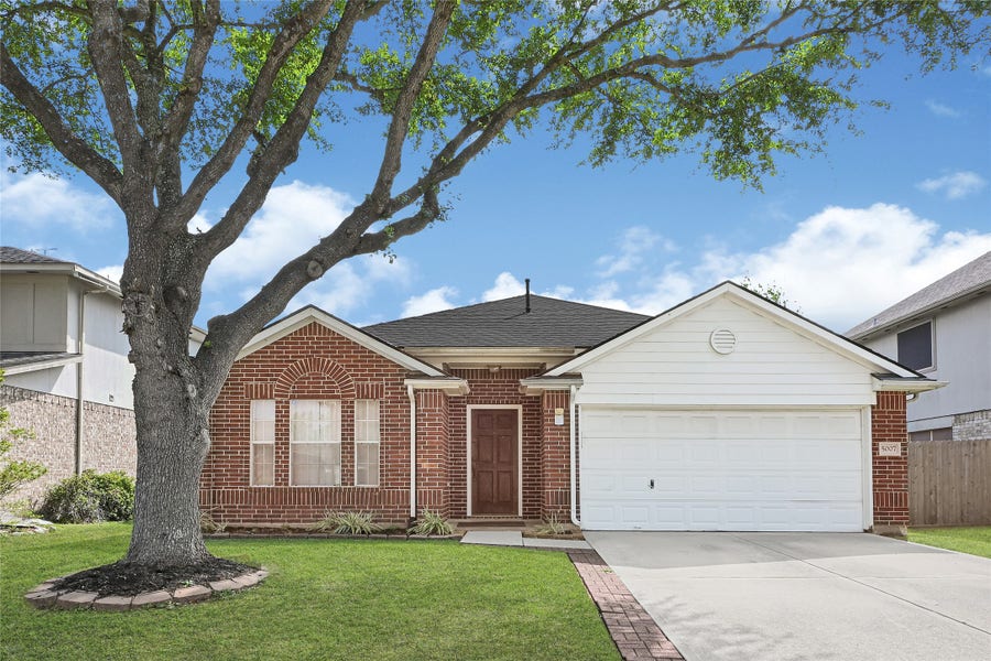 Property photo for 5007 Ridgeway Drive, Pasadena, TX