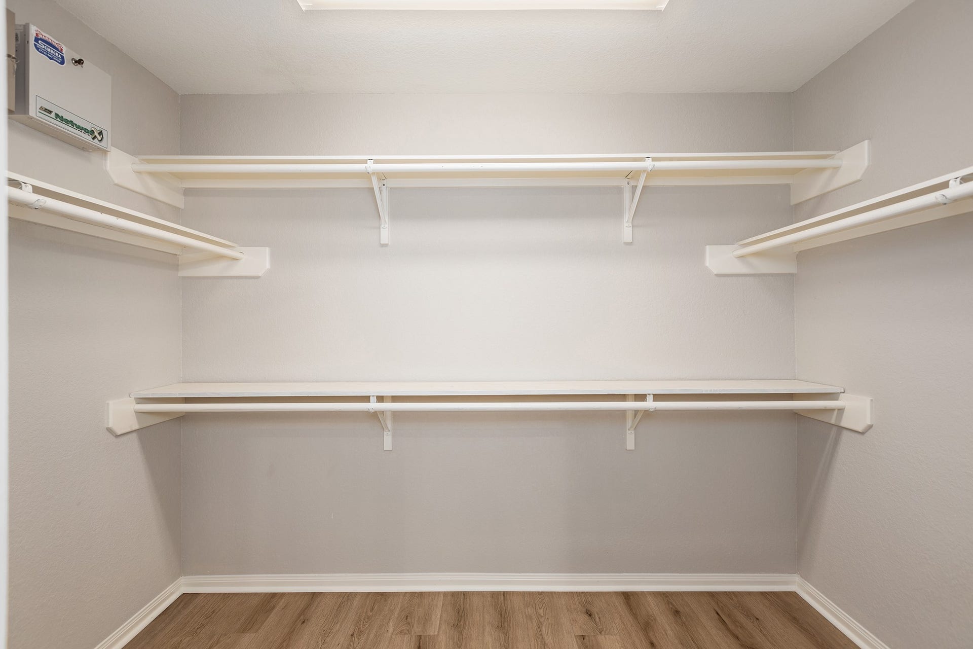 14618 Kings Head Drive, Houston, TX 77044 Primary Walk-In Closet