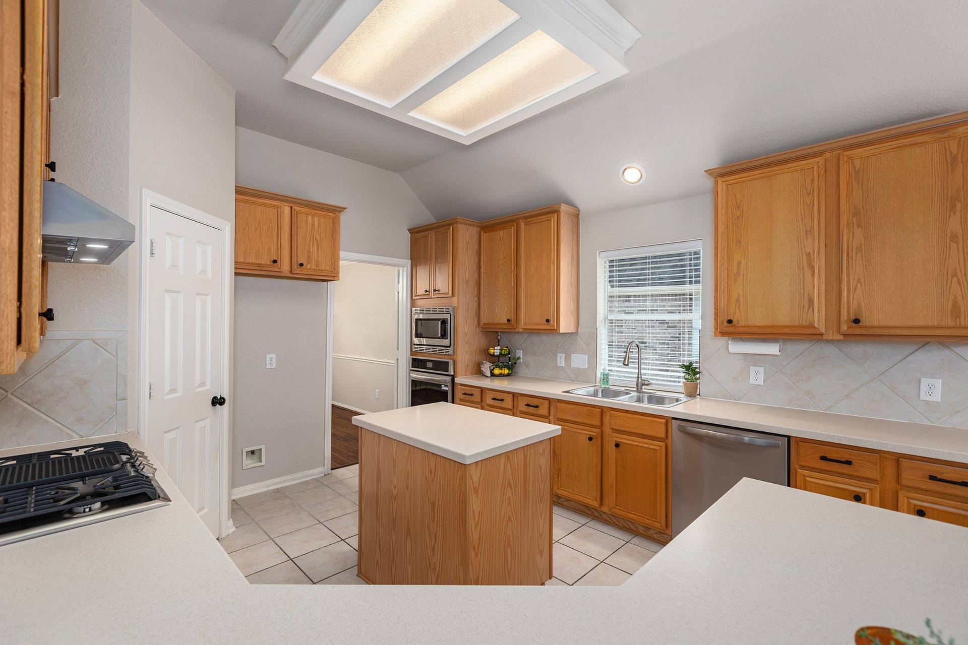 14618 Kings Head Drive, Houston, TX 77044 14618 Kings Head Drive, Houston, TX 77044