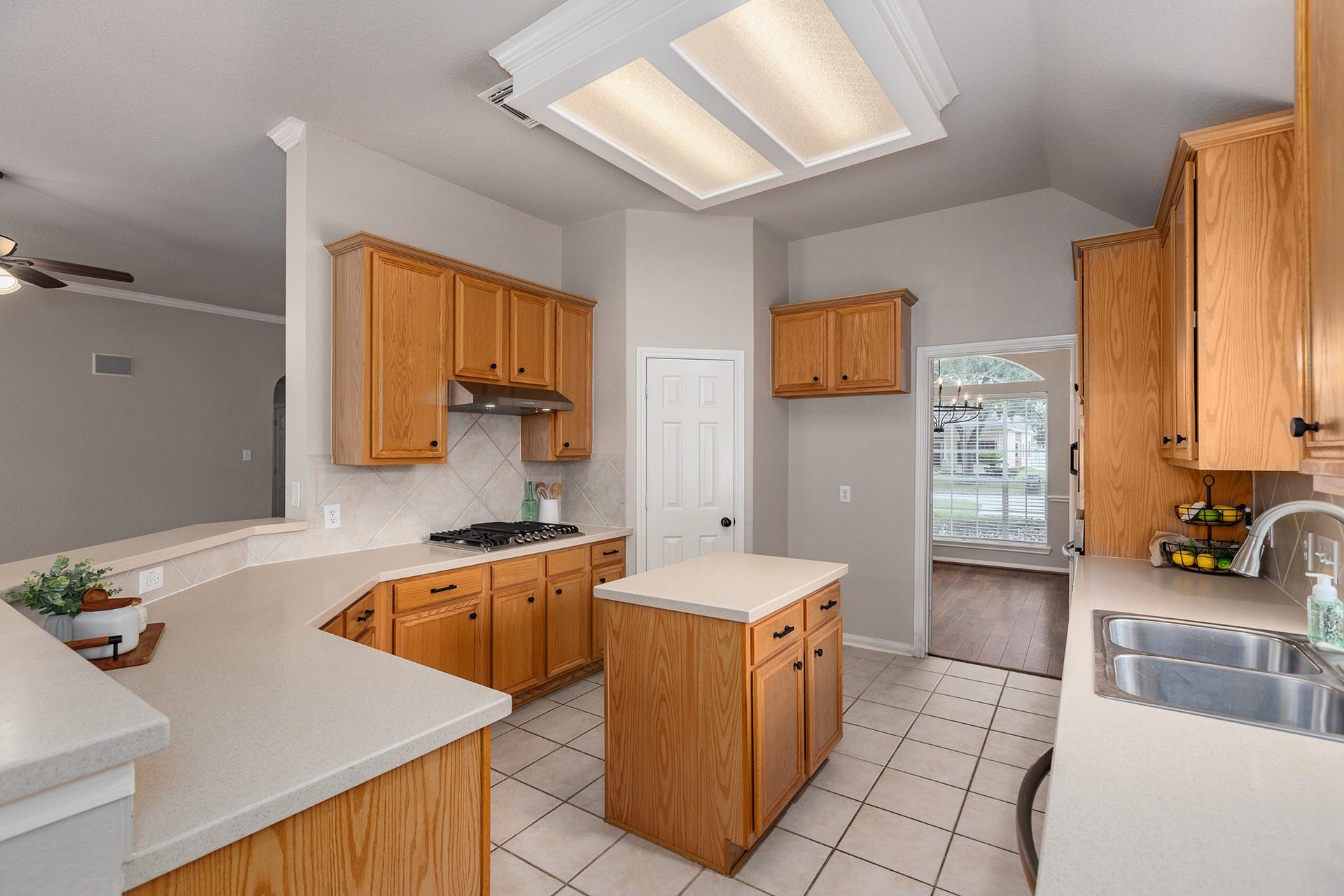14618 Kings Head Drive, Houston, TX 77044 14618 Kings Head Drive, Houston, TX 77044