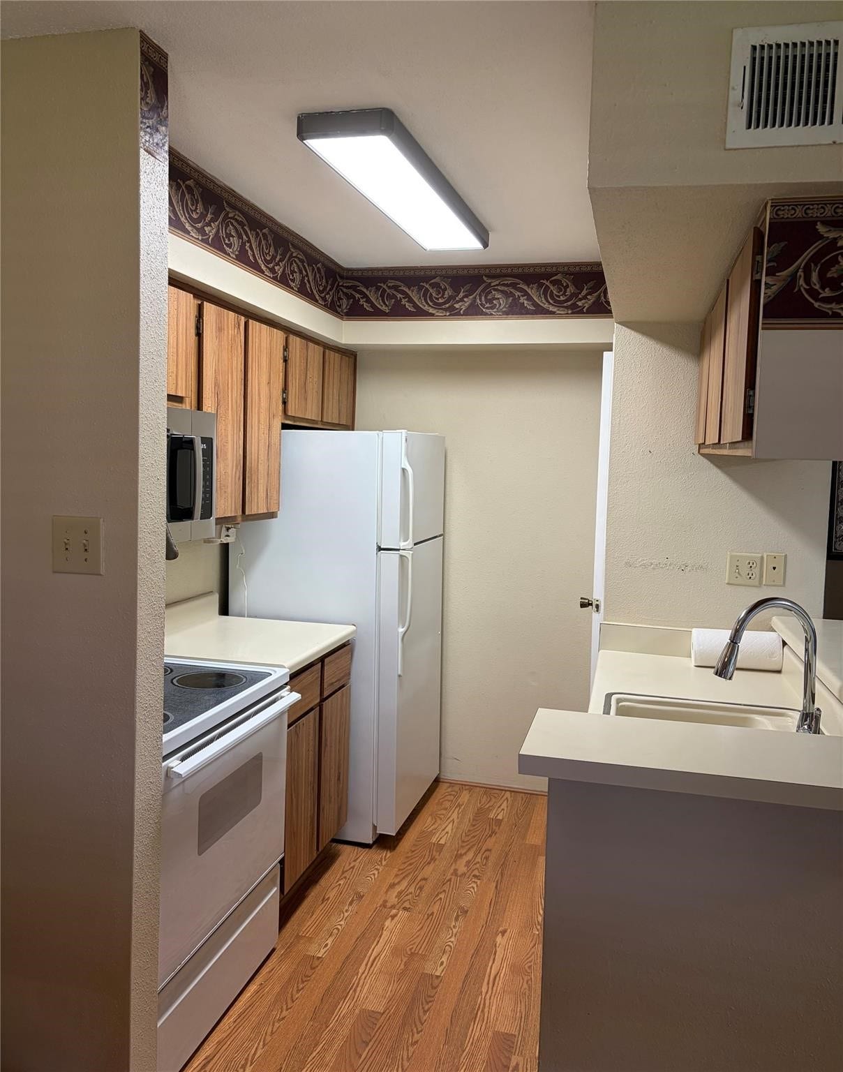 18519 Egret Bay Boulevard, #1602, Webster, TX 77058 18519 Egret Bay Boulevard, #1602, Webster, TX 77058