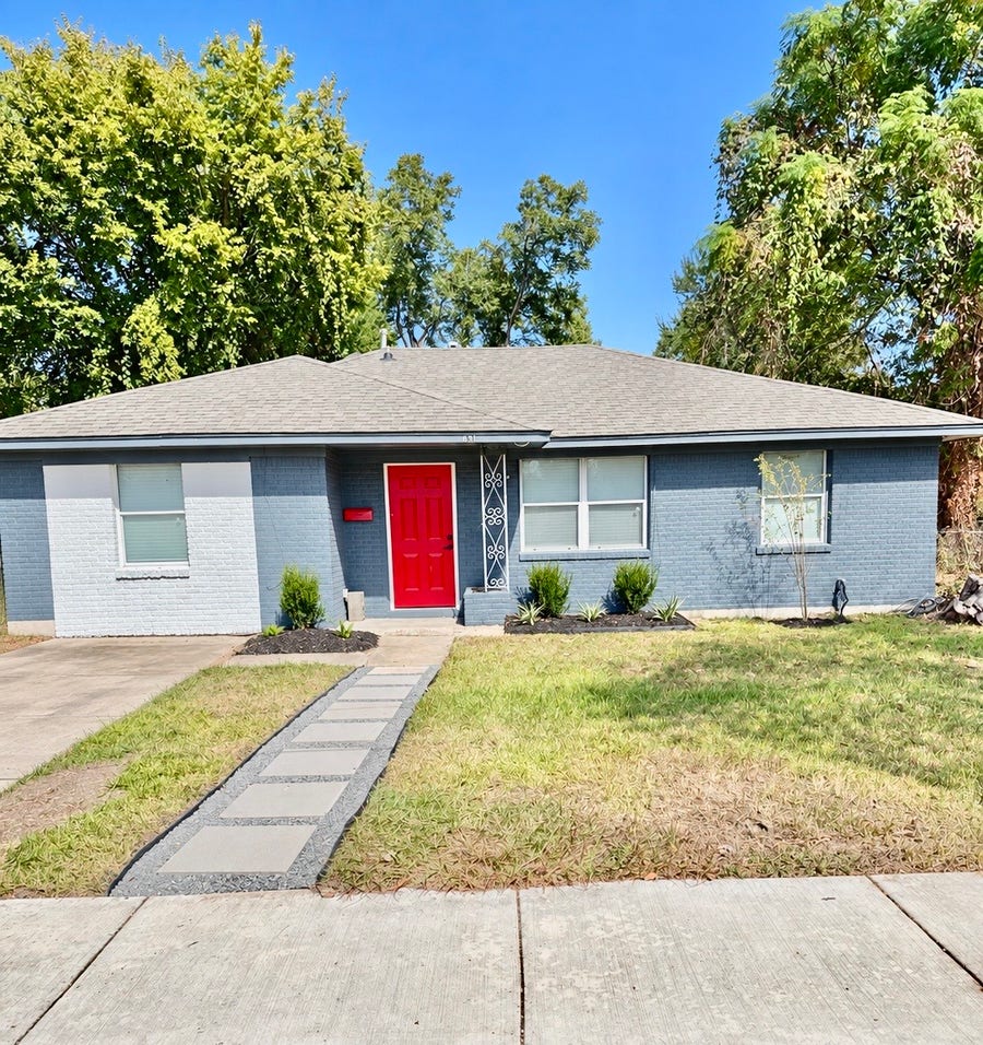 Property photo for 131 Victoria Drive, Houston, TX
