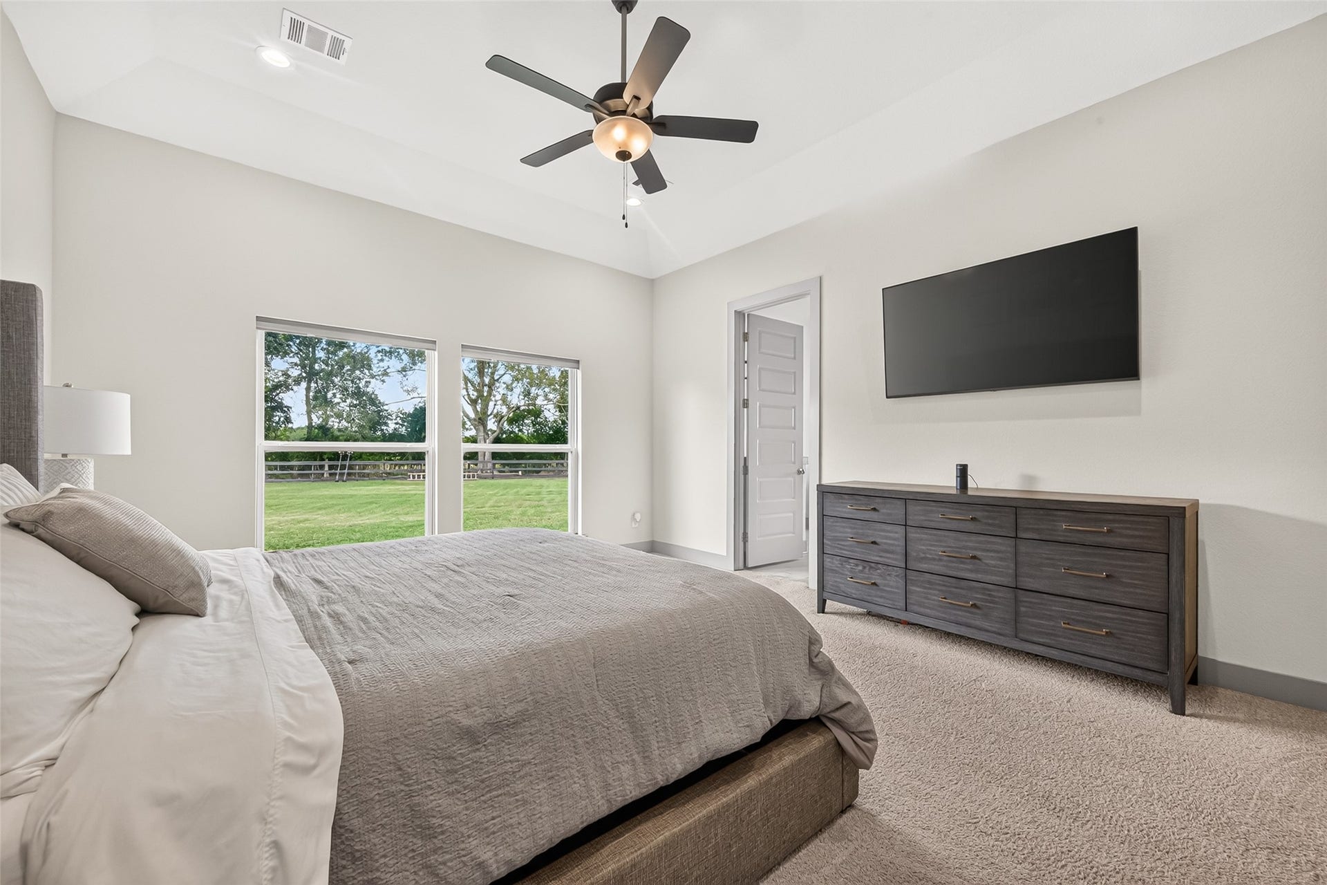 415 China Grove Drive, Rosharon, TX 77583