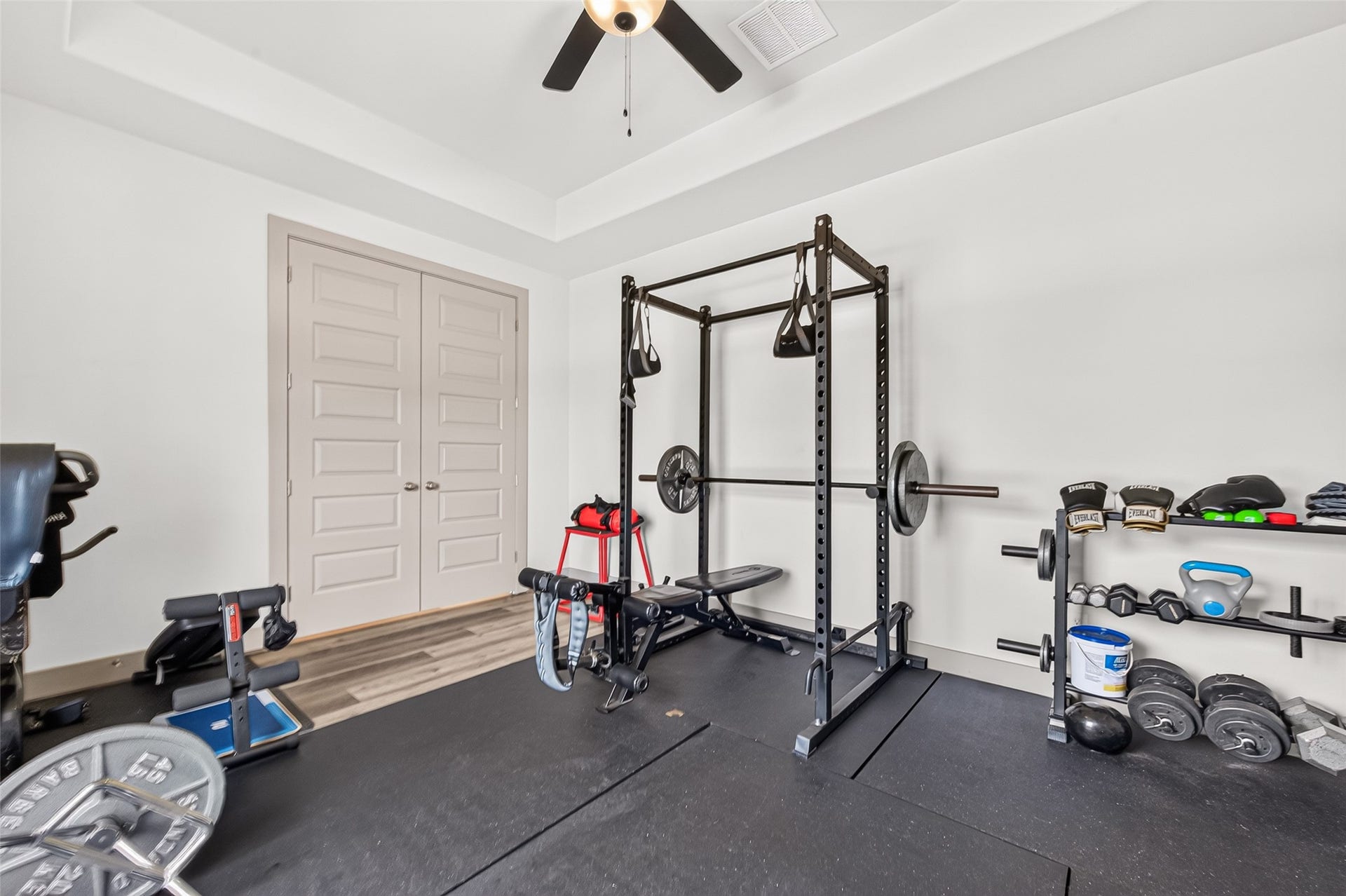415 China Grove Drive, Rosharon, TX 77583