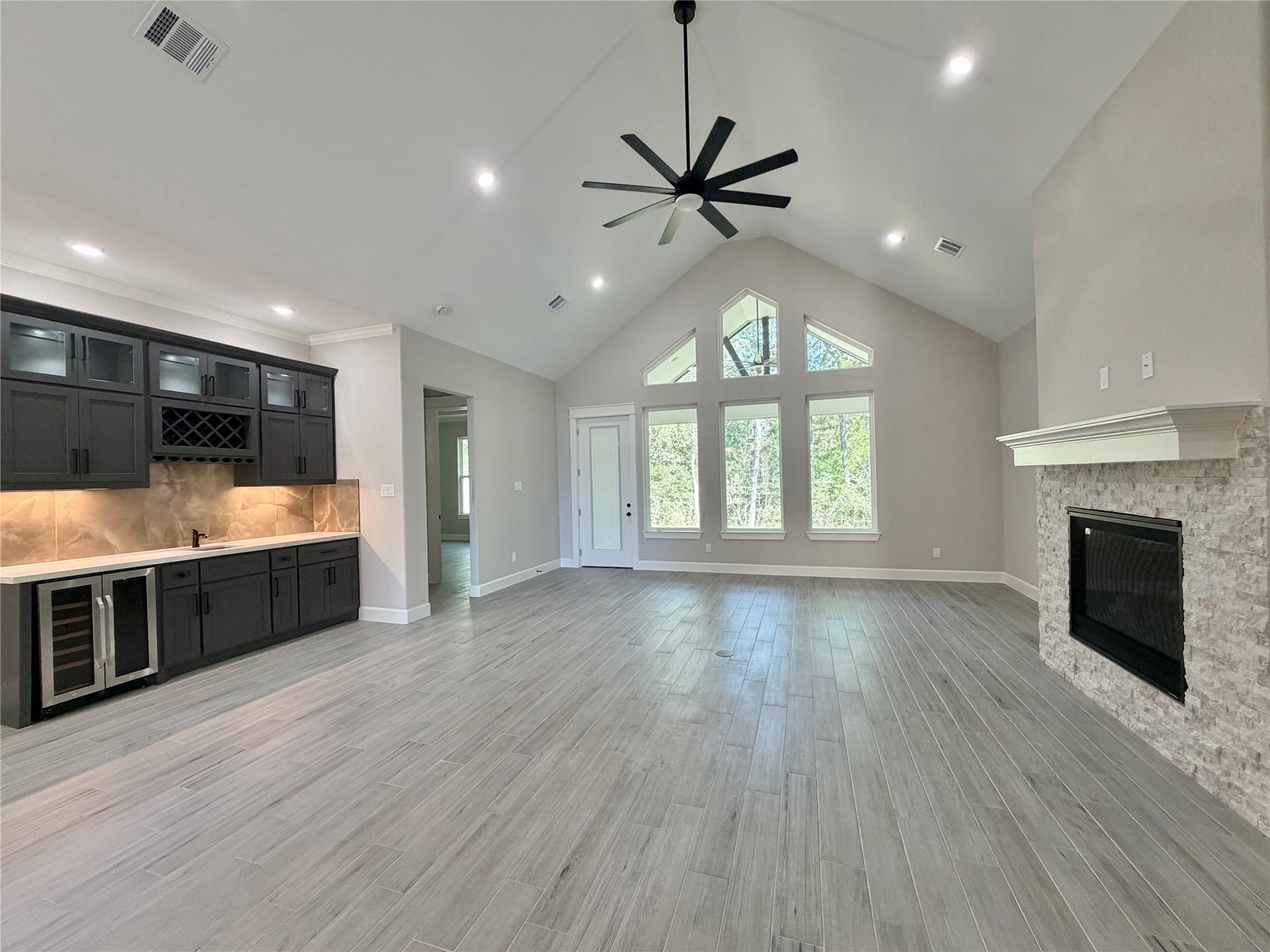 40 Stanford Court, Montgomery, TX 77356 40 Stanford Court, Montgomery, TX 77356