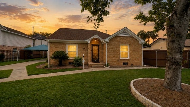 Property photo for 409 Milwaukee Street, Houston, TX