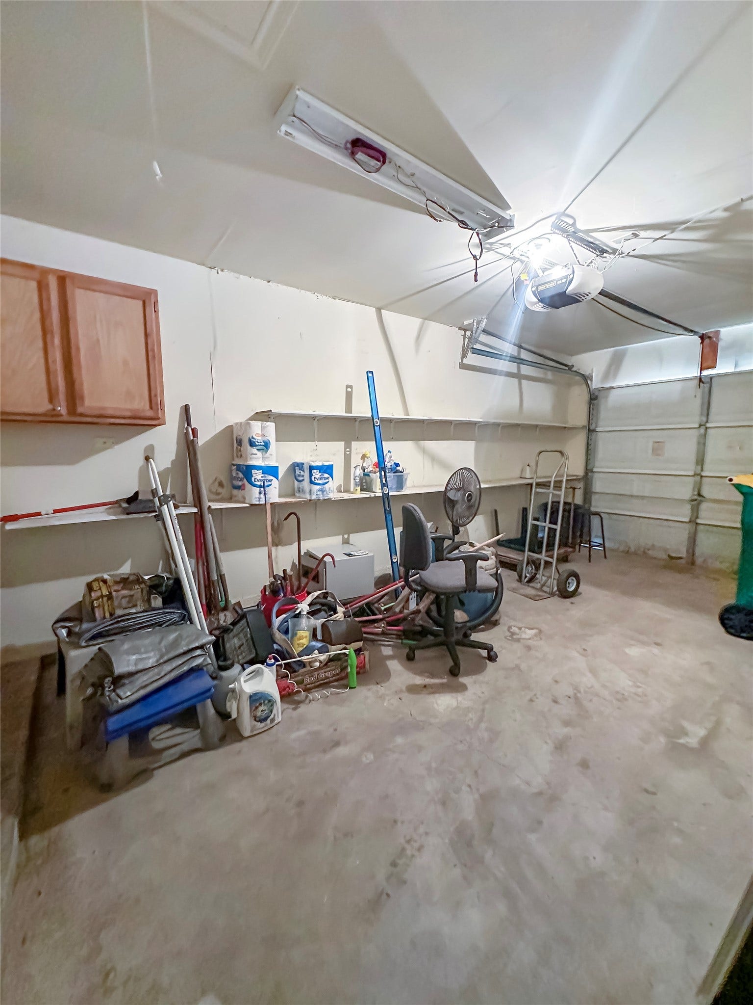 2908 Ashley Street, La Marque, TX 77568 Garage area