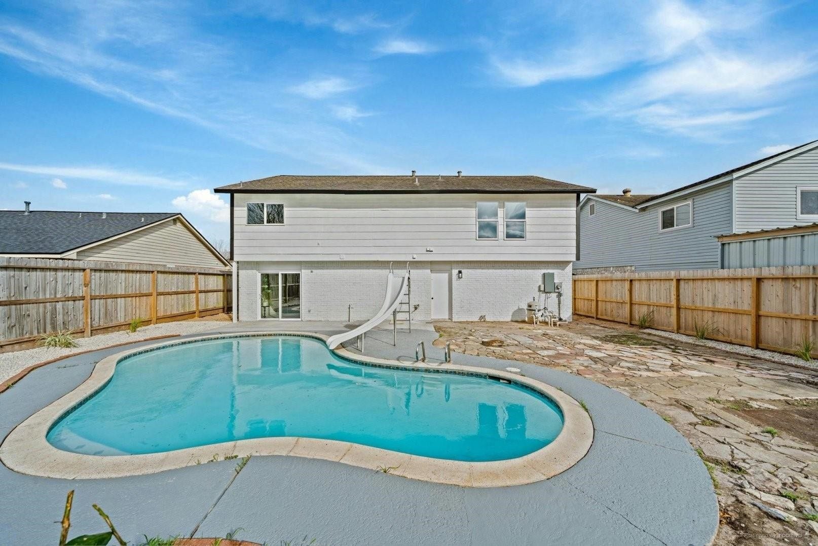 713 Sugar Hill Drive, La Porte, TX 77571 713 Sugar Hill Drive, La Porte, TX 77571