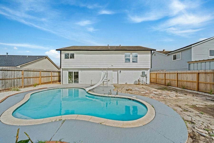 Property photo for 713 Sugar Hill Drive, La Porte, TX
