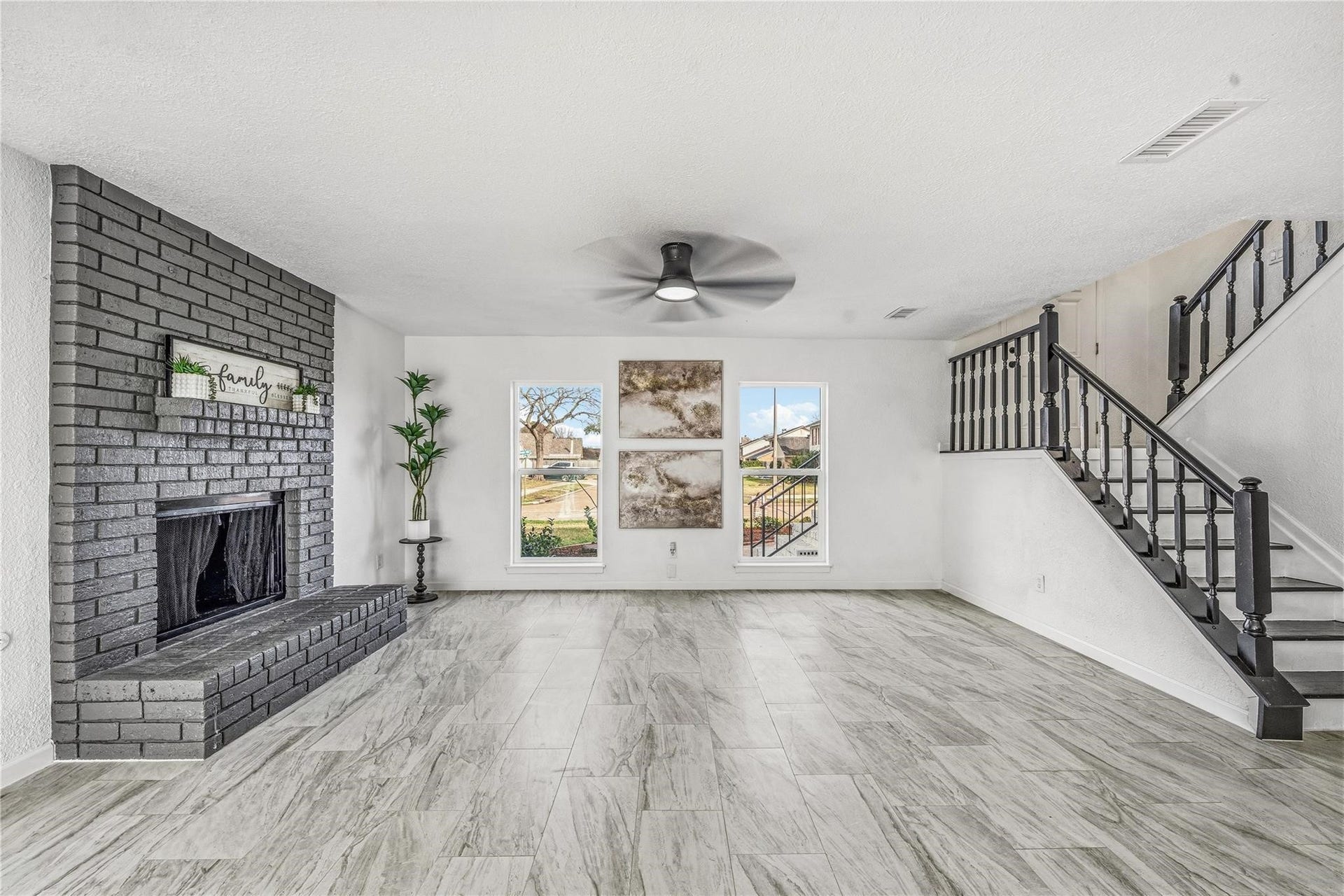 713 Sugar Hill Drive, La Porte, TX 77571 713 Sugar Hill Drive, La Porte, TX 77571