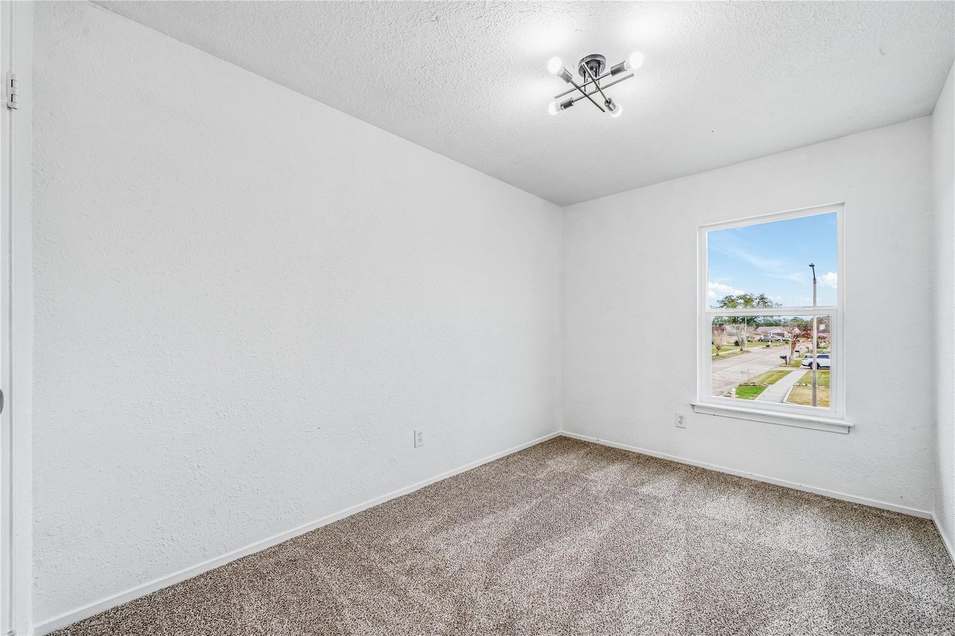 713 Sugar Hill Drive, La Porte, TX 77571 713 Sugar Hill Drive, La Porte, TX 77571