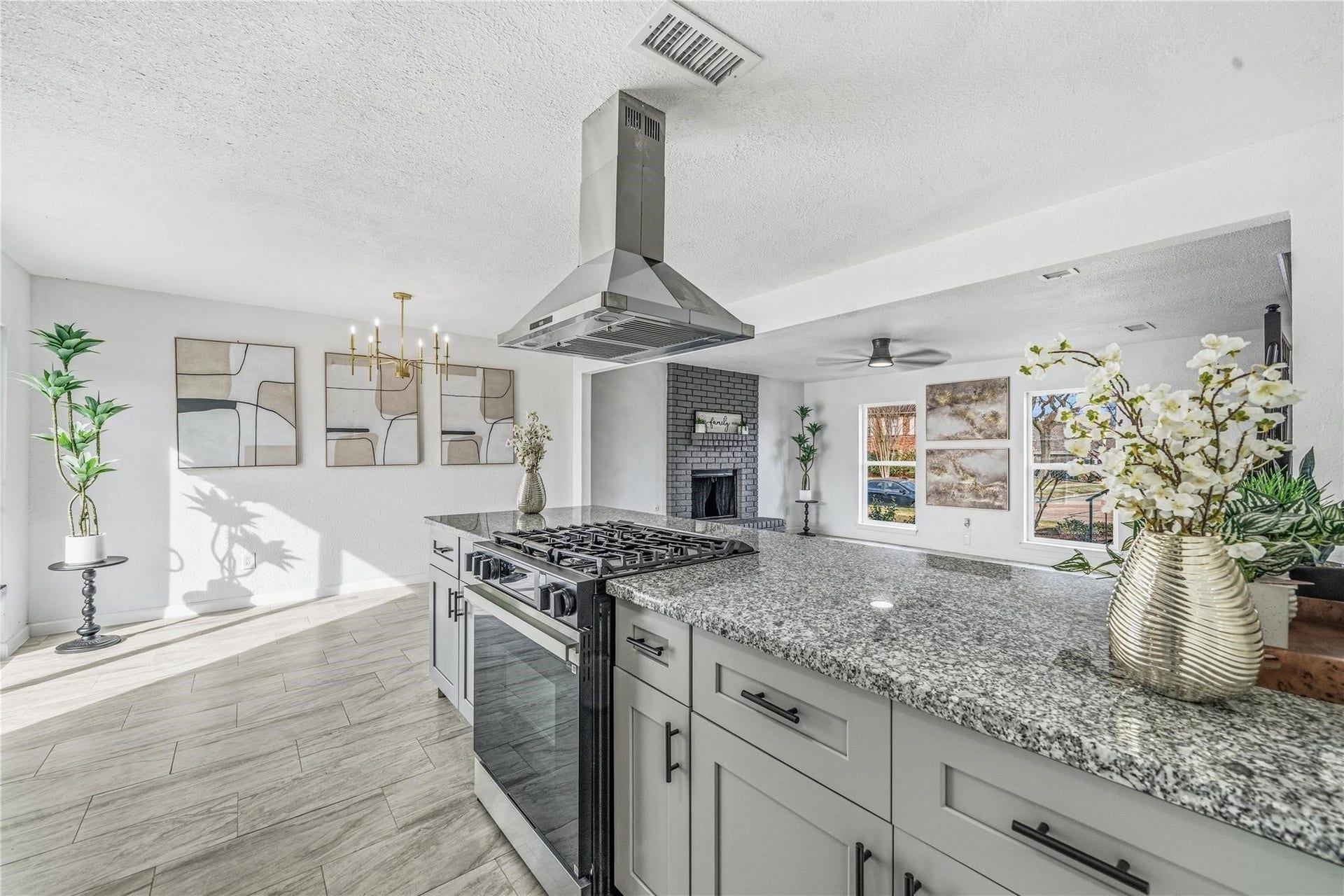 713 Sugar Hill Drive, La Porte, TX 77571 713 Sugar Hill Drive, La Porte, TX 77571